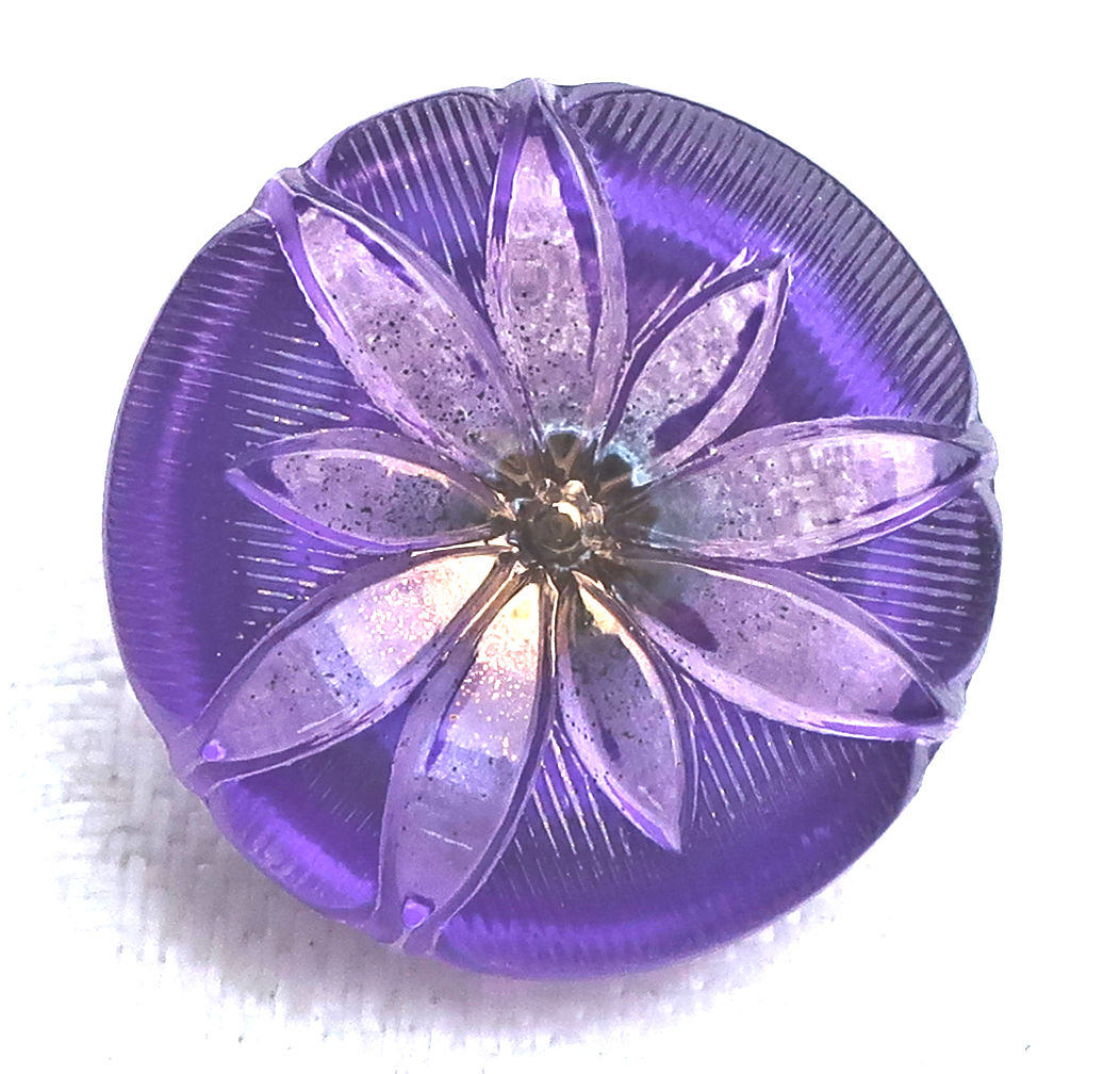 One 18mm Czech glass button, lavender lotus flower on a purple background with gold accents, decorative floral shank button 53201