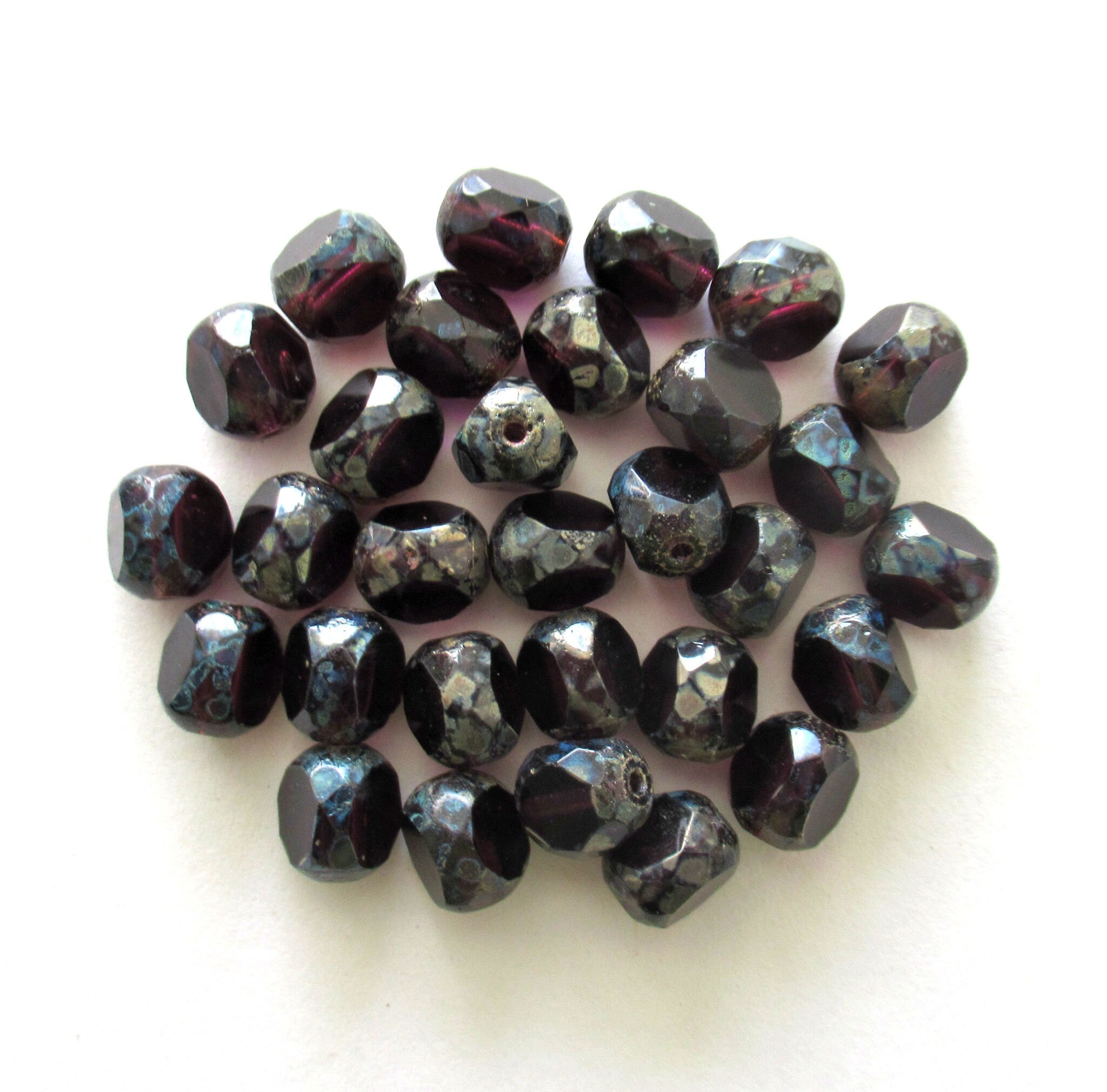 15 tri-cut 8mm round Czech glass beads - deep purple / amethyst picasso table cut beads C0088