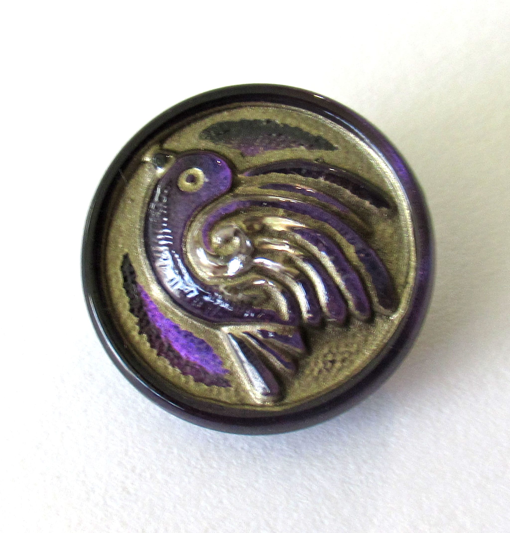 One 18mm Czech glass bird button - purple with a gold wash - decorative shank buttons 00432