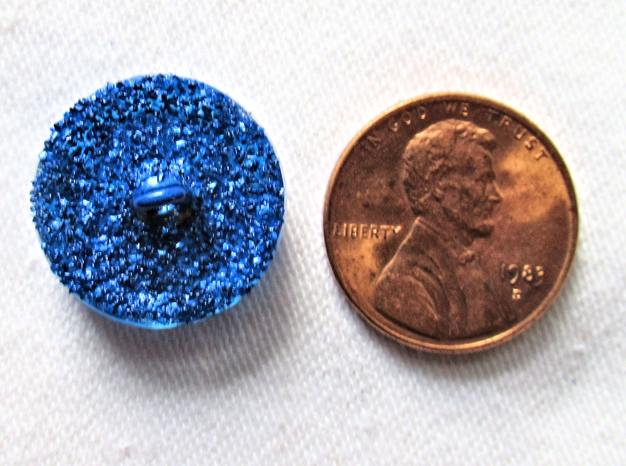One 18mm Czech glass flower button -sapphire blue flower with silver accents - decorative floral shank buttons 08101