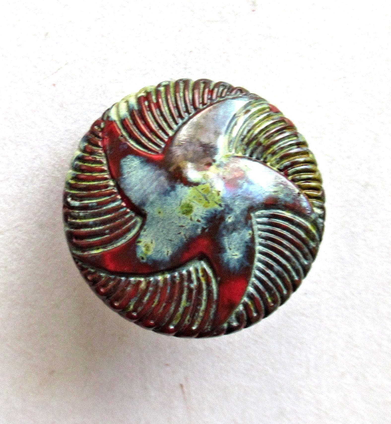 One 18mm Czech glass button - opaque dark red raised swirling star with a picasso finish - decorative shank button 00081