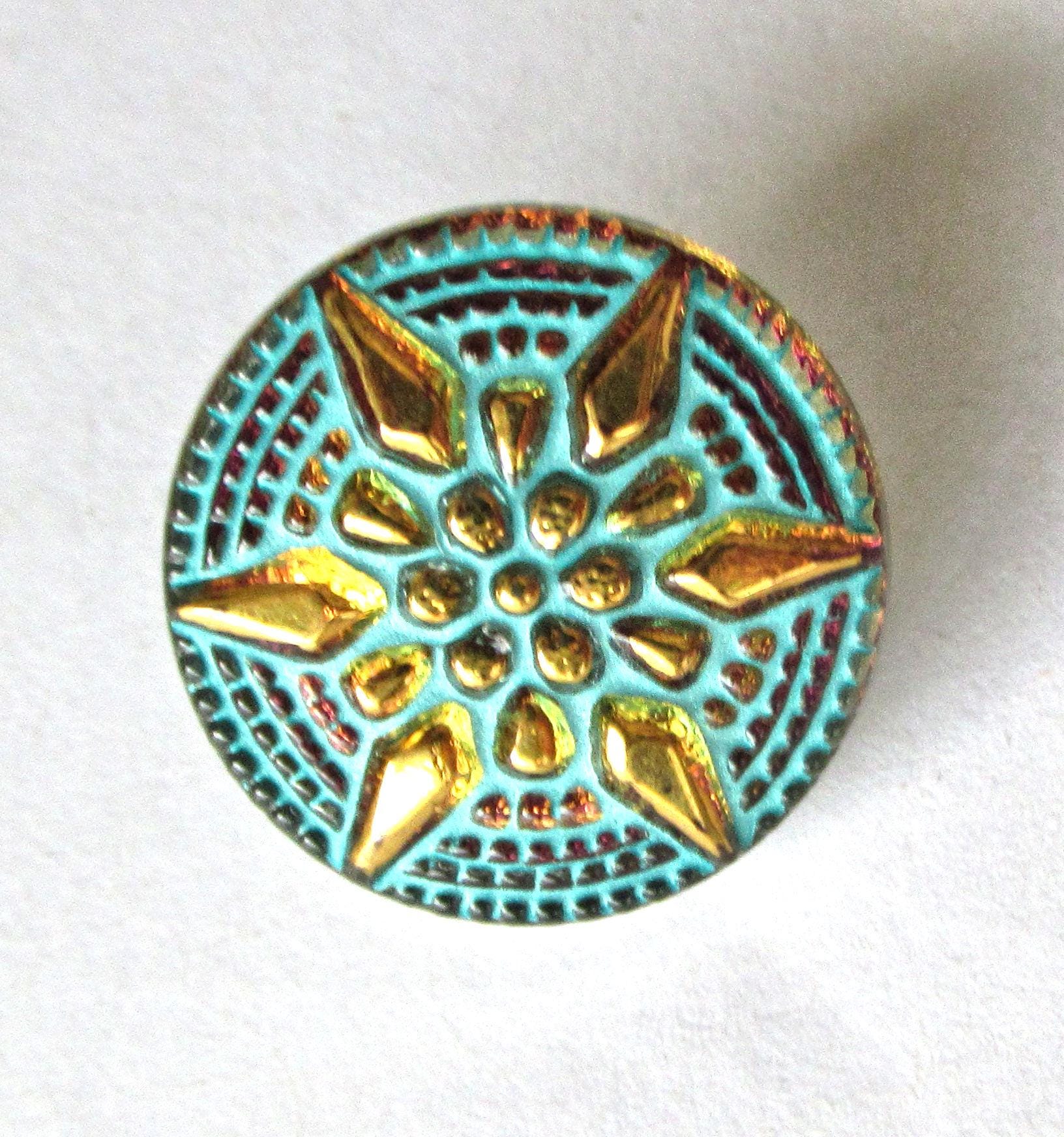 One 18mm Czech glass star button - pink & orange glass with a turquoise wash - verdigris look decorative shank button 00052