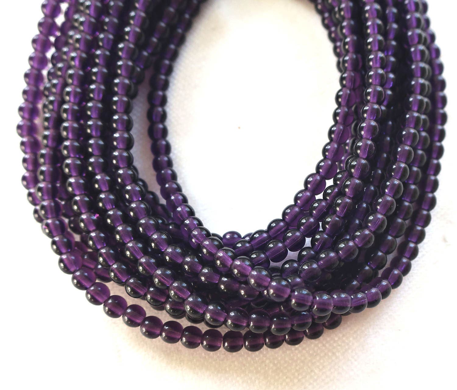 100 4mm Czech glass druks - Tanzanite Purple or Amethyst pressed glass round druk beads, C0066