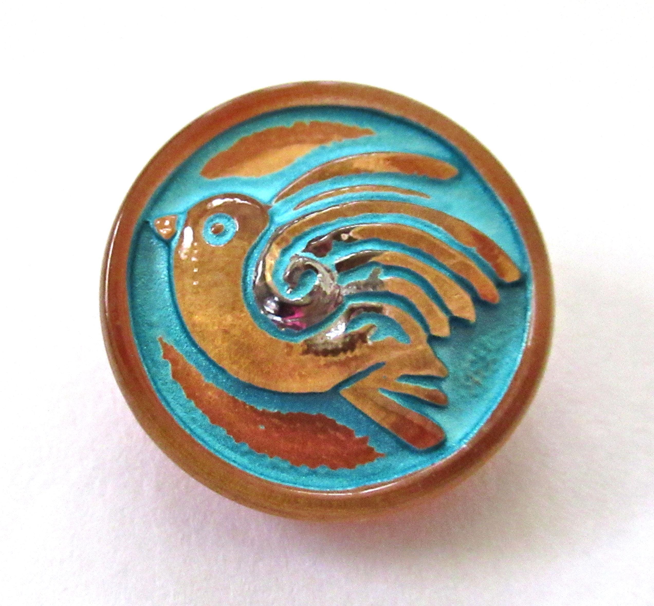 One 18mm Czech glass bird button - Golden brown with a turquoise wash - decorative shank buttons - 000572