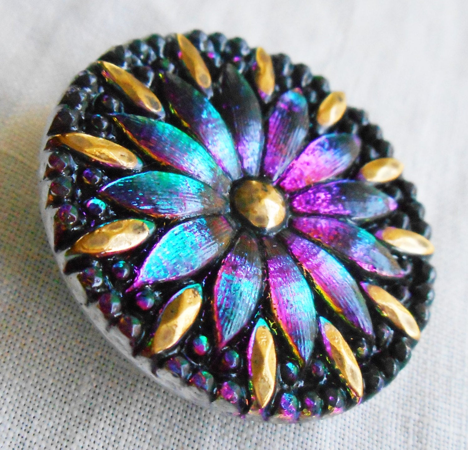 One 31mm iridescent Czech glass button, Vitral Emerald Green flower button, floral decorative shank buttons 03301