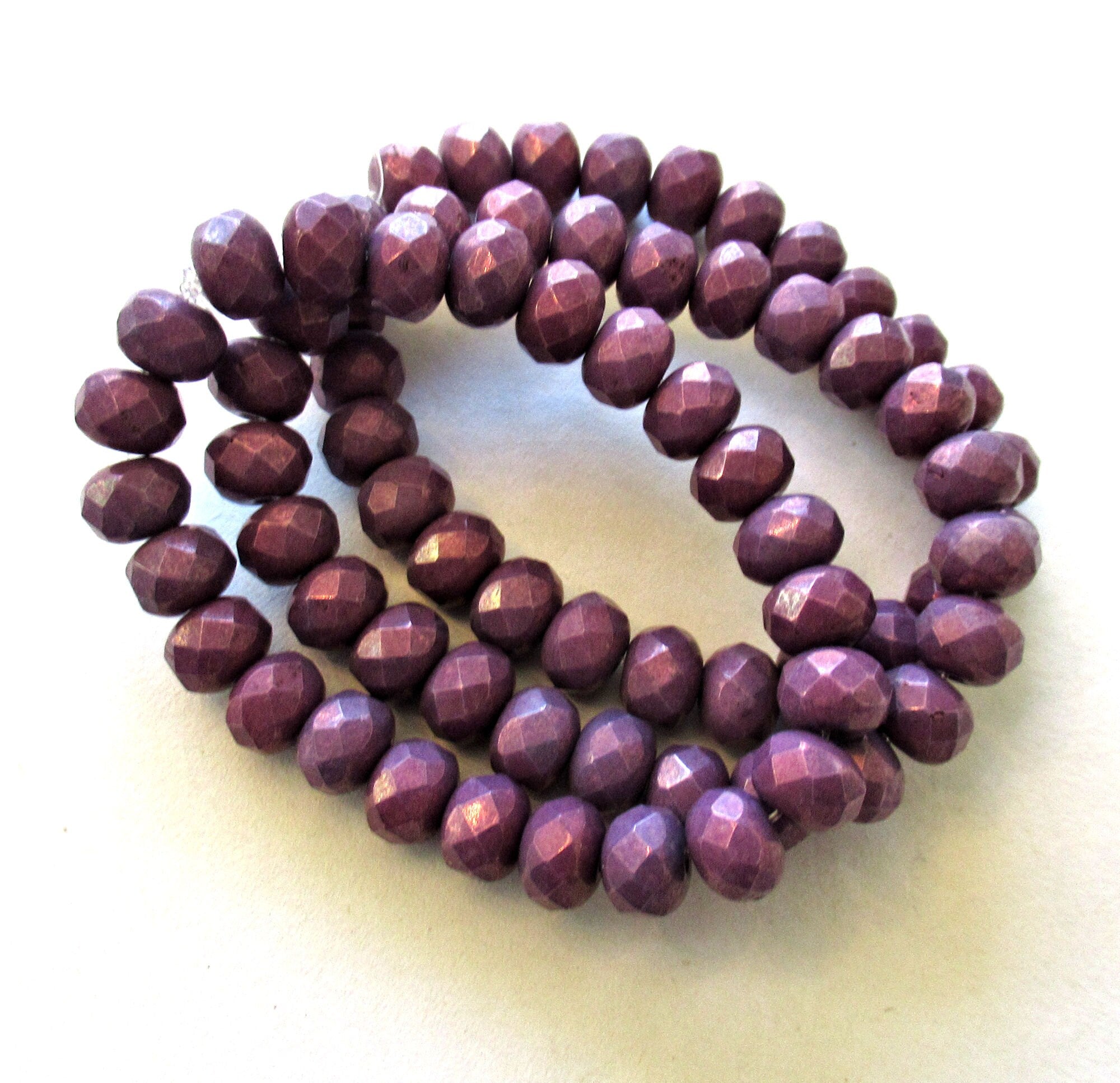 25 Czech glass faceted puffy rondelle beads - 5 x 7mm opaque bright purple / amethyst luster rondelles - C00381