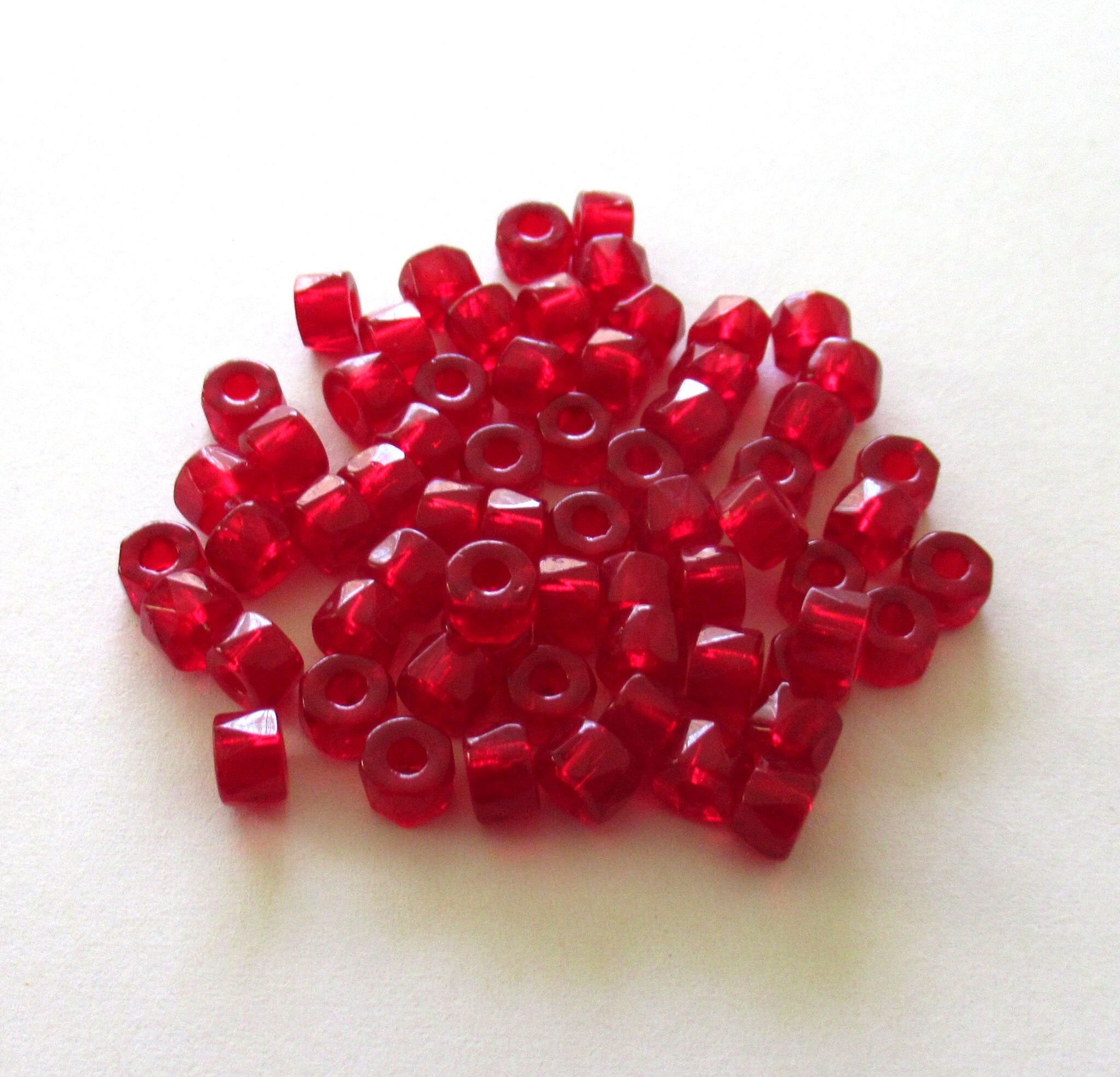 Lot of 50 6mm Czech glass faceted pony, roller or crow beads - light garnet red large hole, fire polished, faceted beads C00951