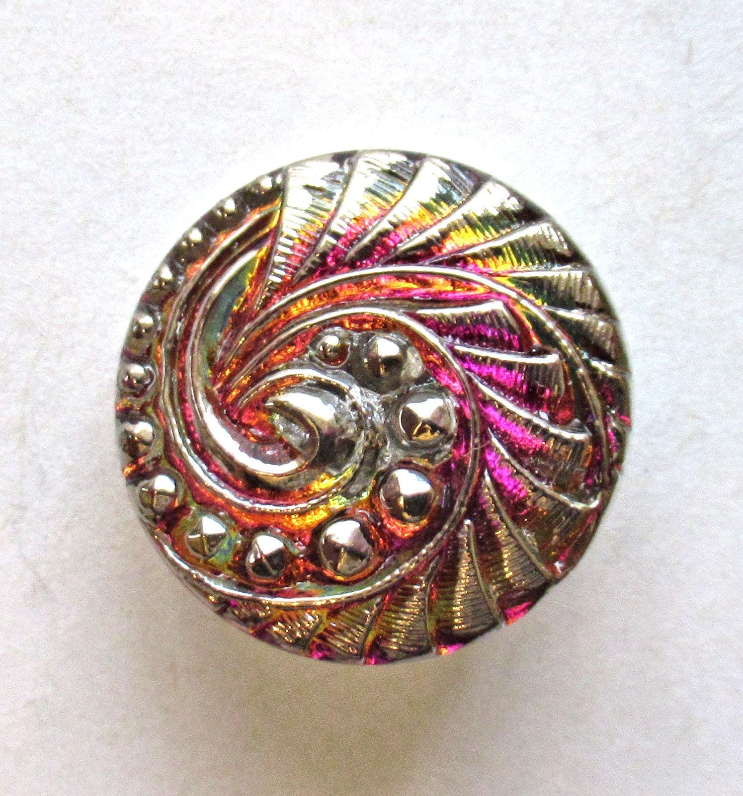 One 18mm iridescent Czech glass button - pink & orange swirl pattern with silver highlights - decorative shank button 000522