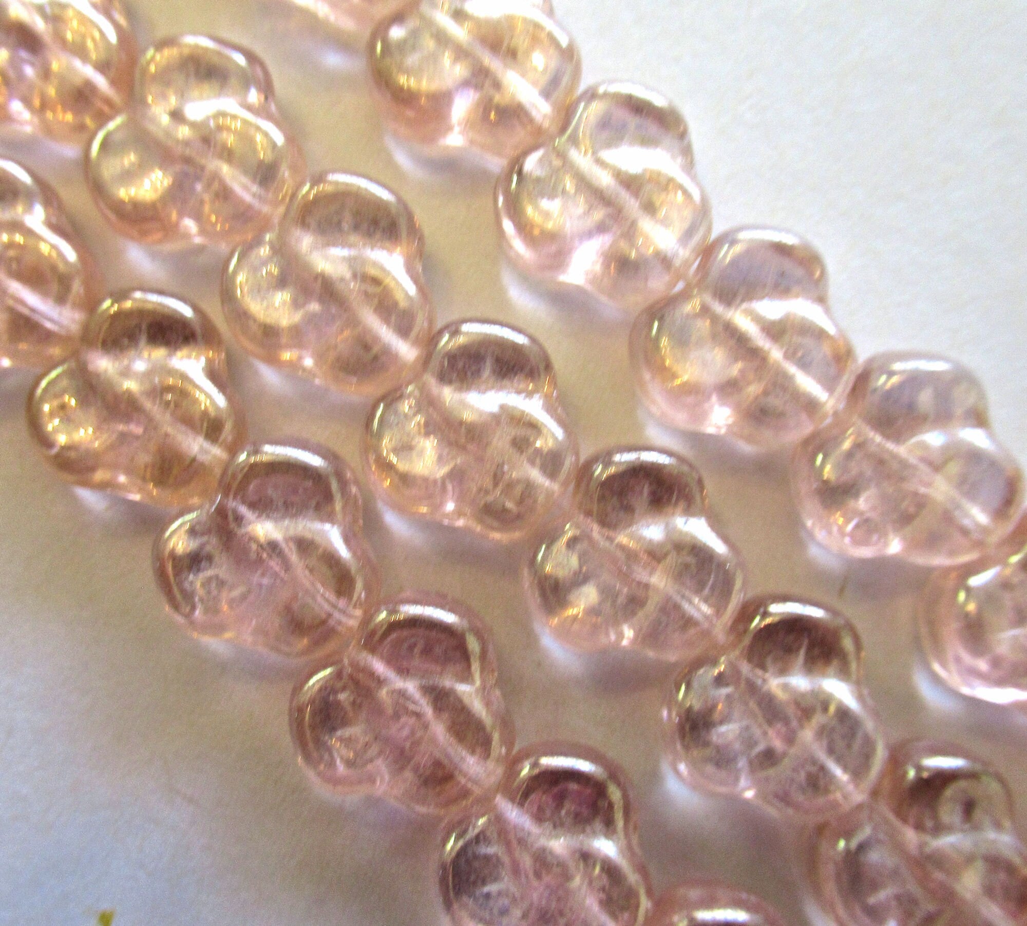 Lot of 25 9mm Czech glass pansy beads - transparent luster rosaline pink flower beads C0076