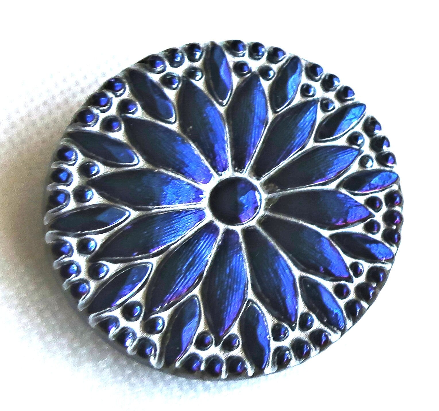 One 31mm Czech glass daisy flower button - dark blue luster with a silver wash - decorative floral shank buttons 00043