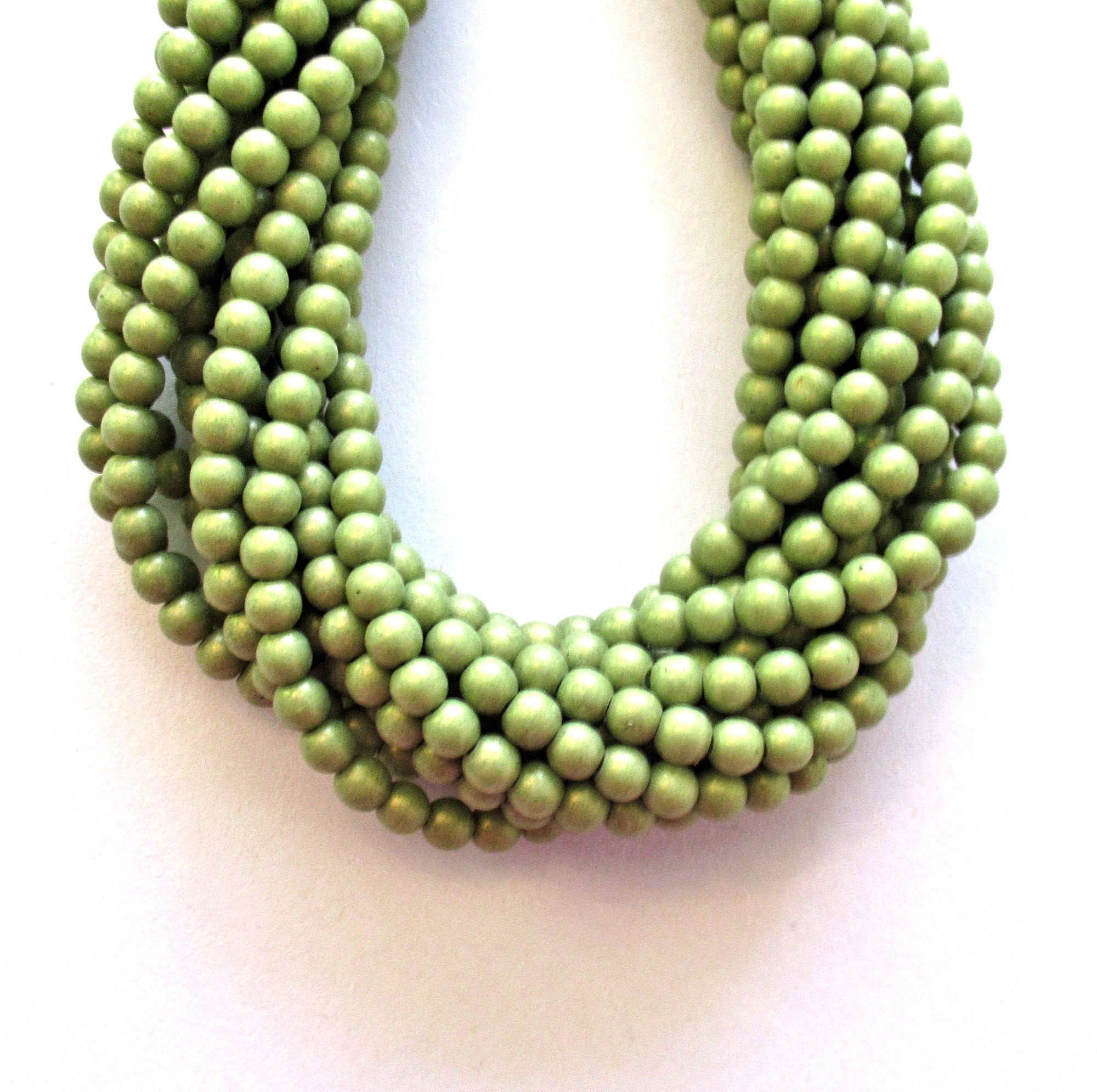 100 4mm opaque green Czech glass druks - Pacifica Avocado smooth round druk beads - C0067