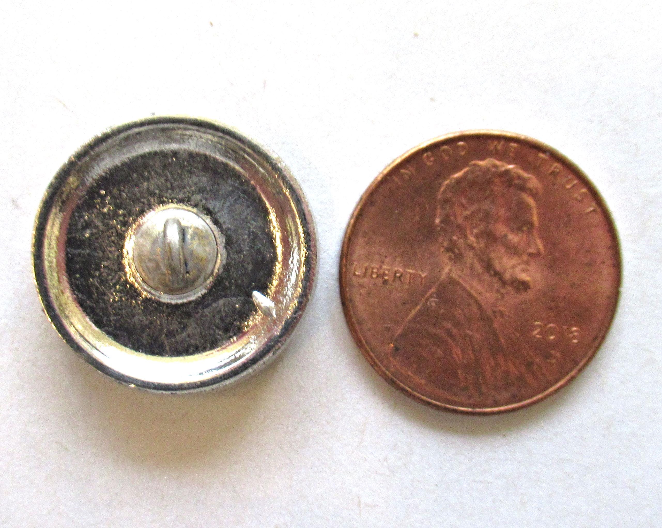 One 18mm iridescent Czech glass button - pink & orange swirl pattern with silver highlights - decorative shank button 000522