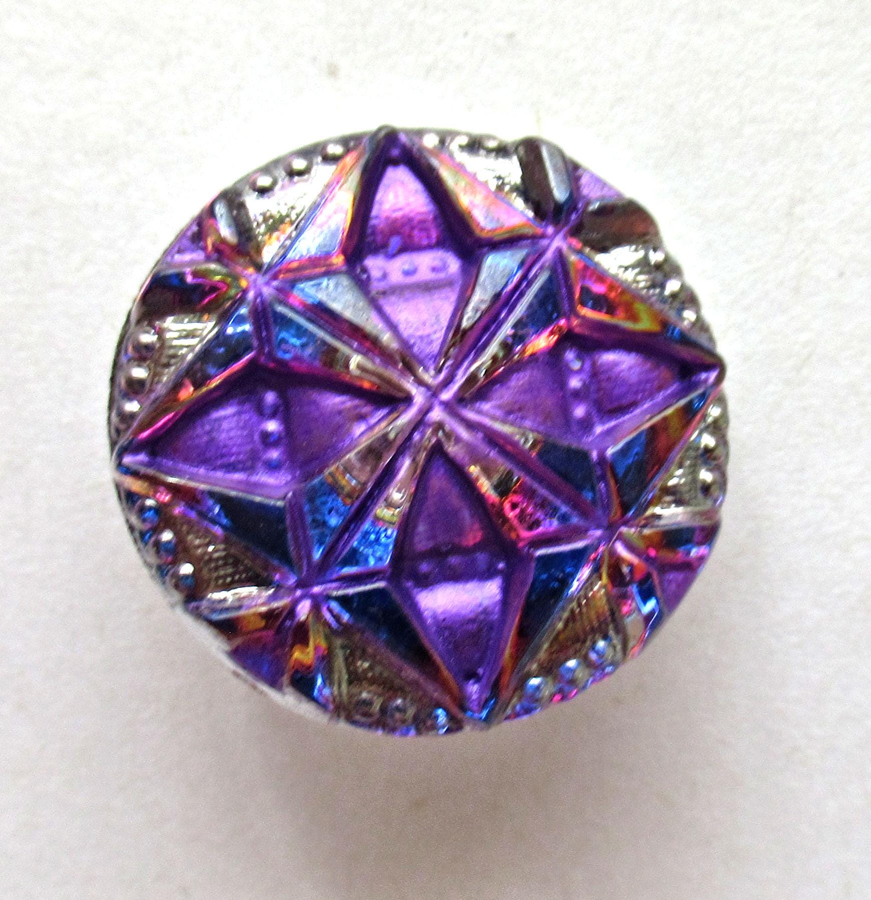 One 18mm Czech glass button - purple & blue geometric pattern with platinum accents - decorative shank button 00392