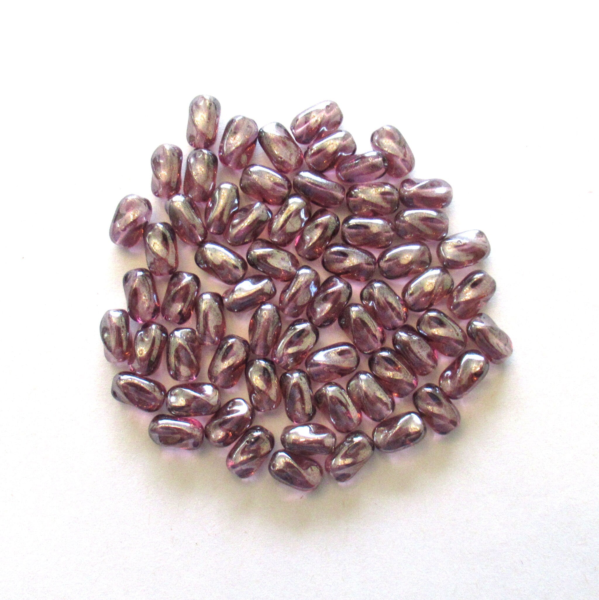25 9mm x 6mm amethyst shimmer purple Czech glass twisted oval beads C0004