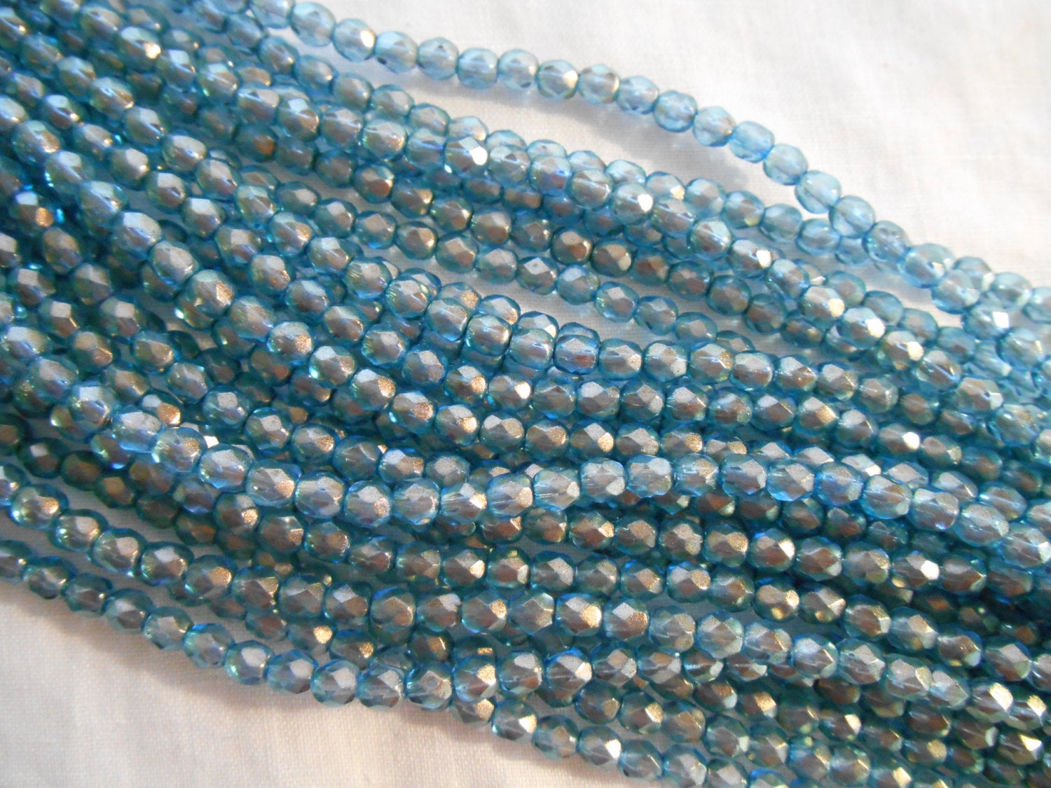 50 4mm Czech glass Halo Shadows iridescent blue beads, fire polished faceted round glass beads C0850