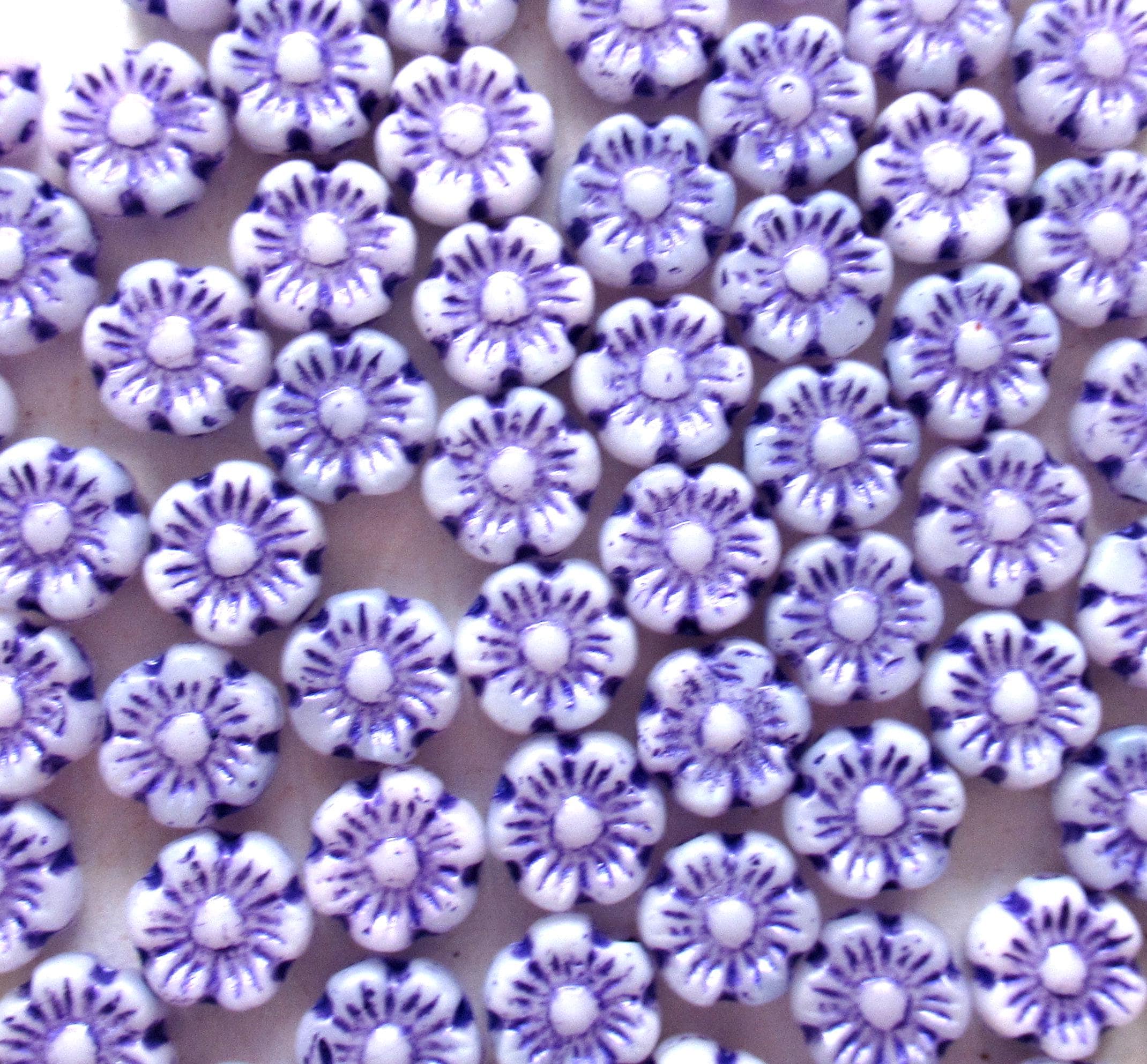 25 Czech glass flower beads - 6mm - opaque white beads with a purple wash - Hawaiian hibiscus flower beads C0068