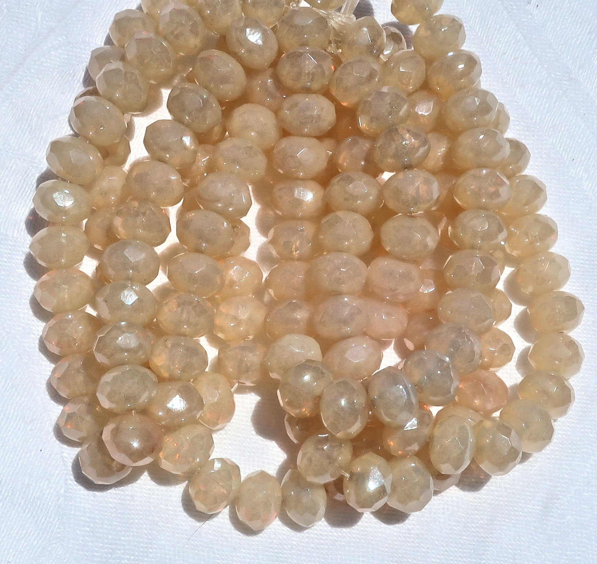 Lot of 25 beige, off white champagne opalite puffy rondelle beads, translucent 6 x 8mm faceted Czech glass rondelles 92501