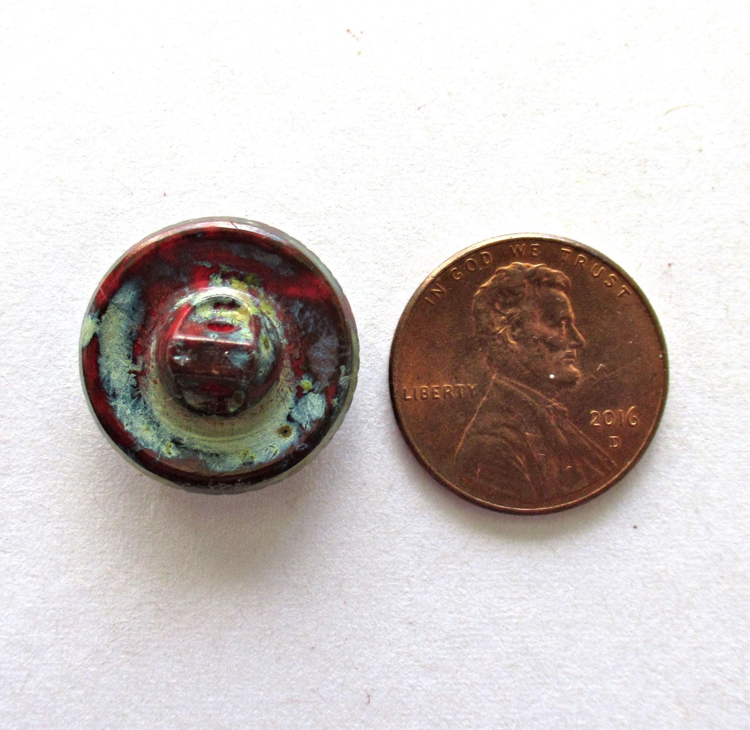 One 18mm Czech glass button - opaque dark red raised swirling star with a picasso finish - decorative shank button 00081