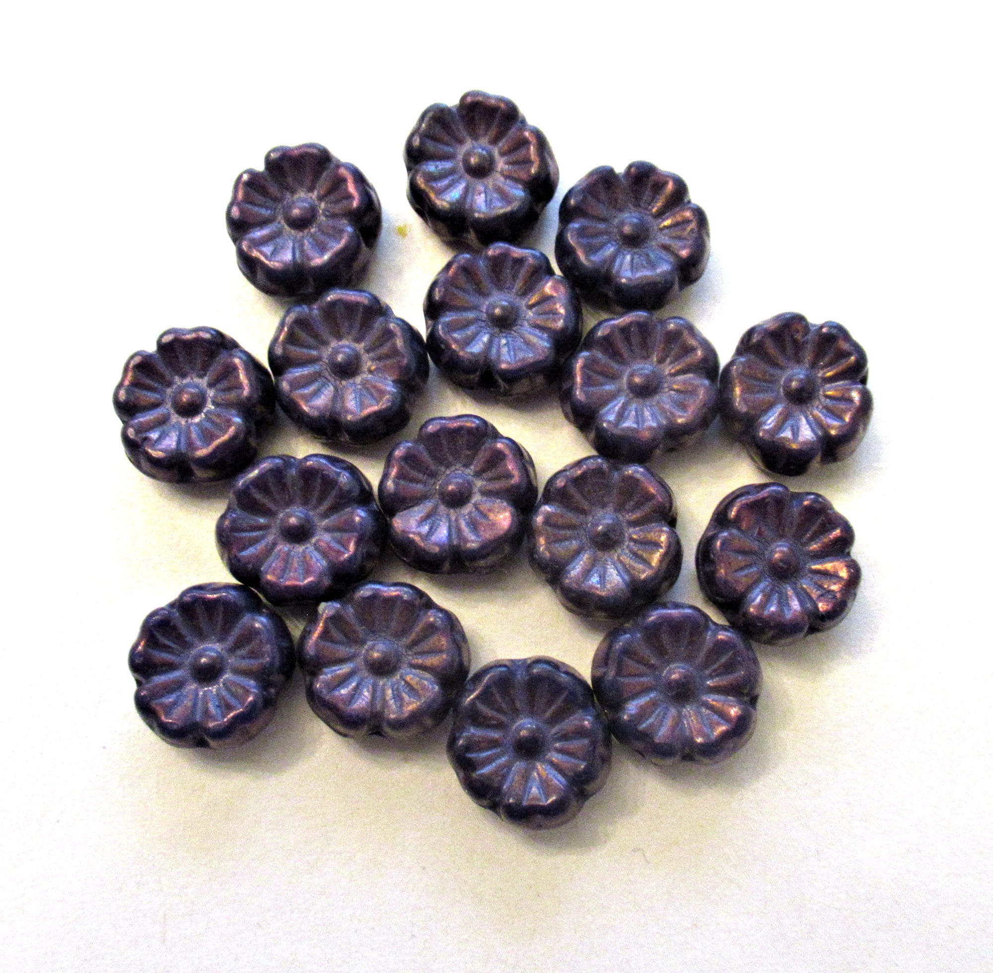 Lot of 16 9mm Czech glass flower beads - dark amethyst or purple w/ bronze luster finish - Hawaiian hibiscus flower beads C00041