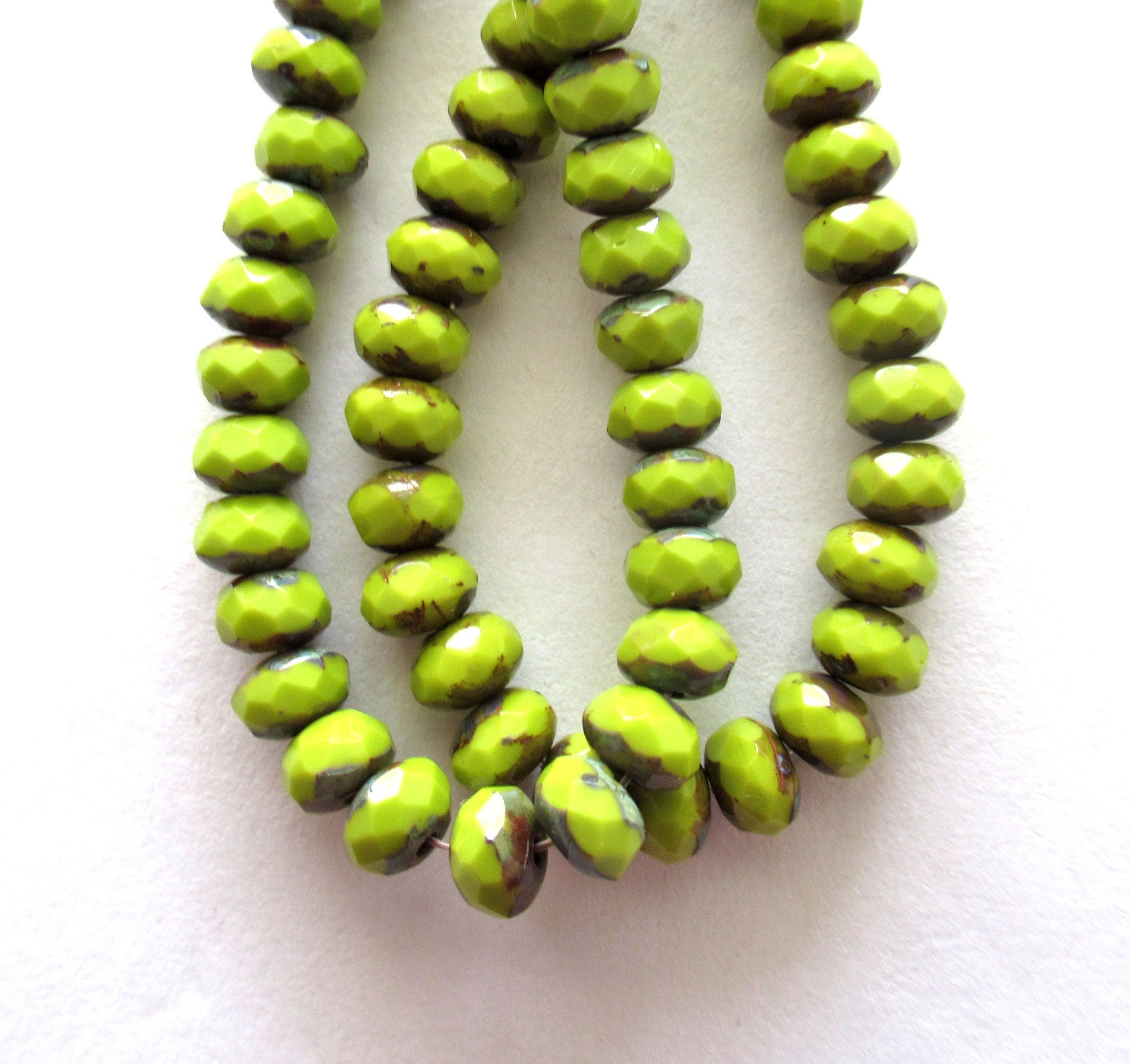 Lot of 30 small Czech glass puffy rondelles - opaque avocado dreen picasso - 3mm x 5mm faceted rondelle beads 00041