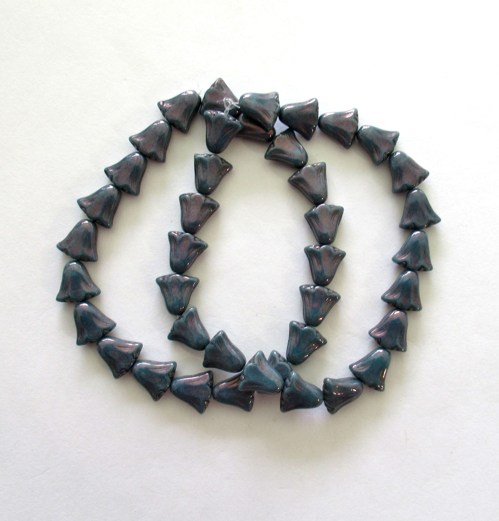 15 Czech glass flower beads - 10 x 10mm opaque blue beads with a purple luster finish - lily flower beads - 00441