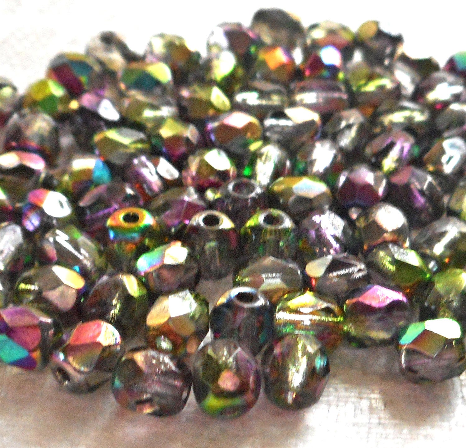 50 4mm amethyst purple marea Czech glass beads - fire polished faceted round beads C0601