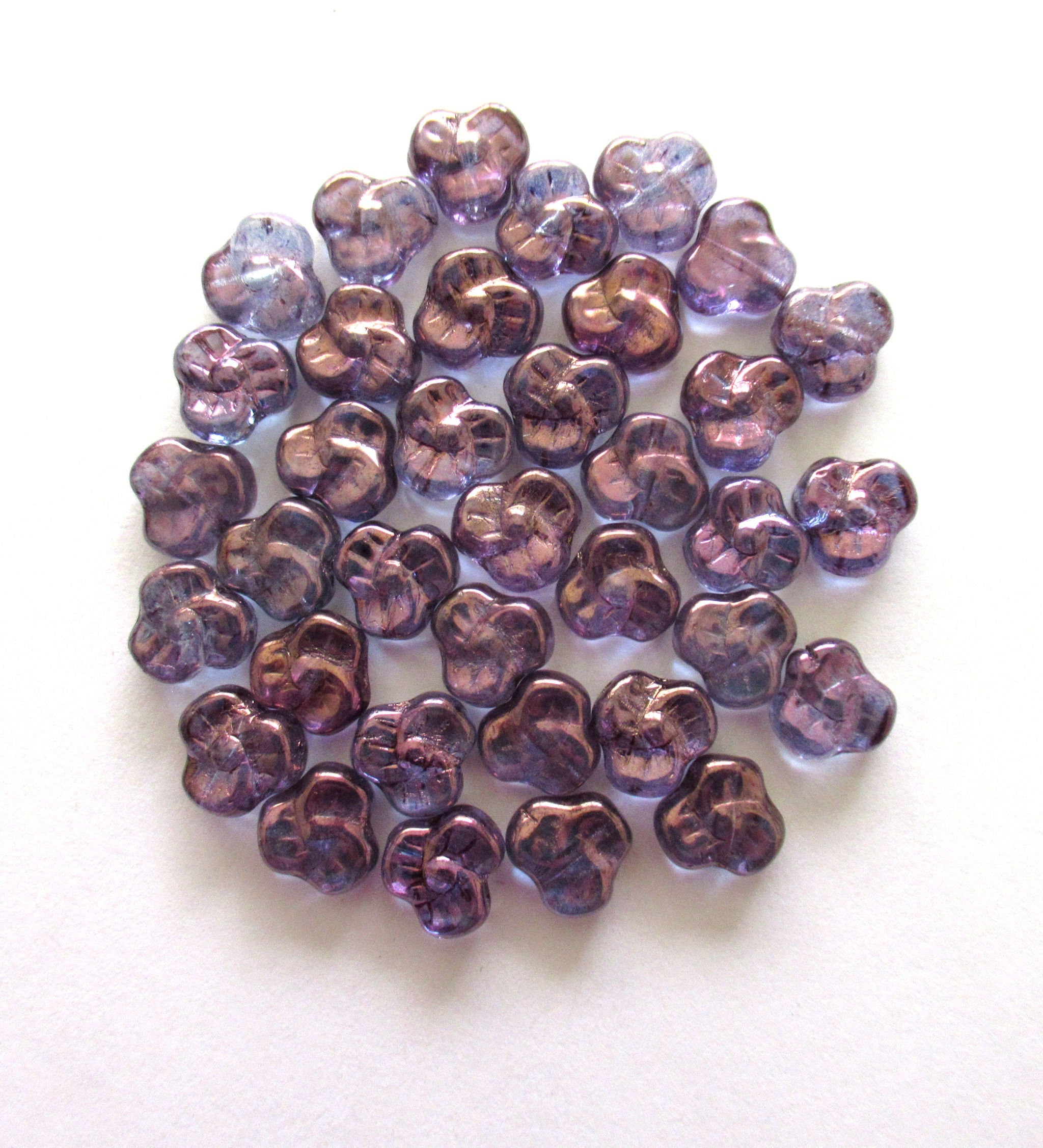 Lot of 25 Czech glass flower beads - 9mm iridescent lumi amethyst purple pansy beads - C00411