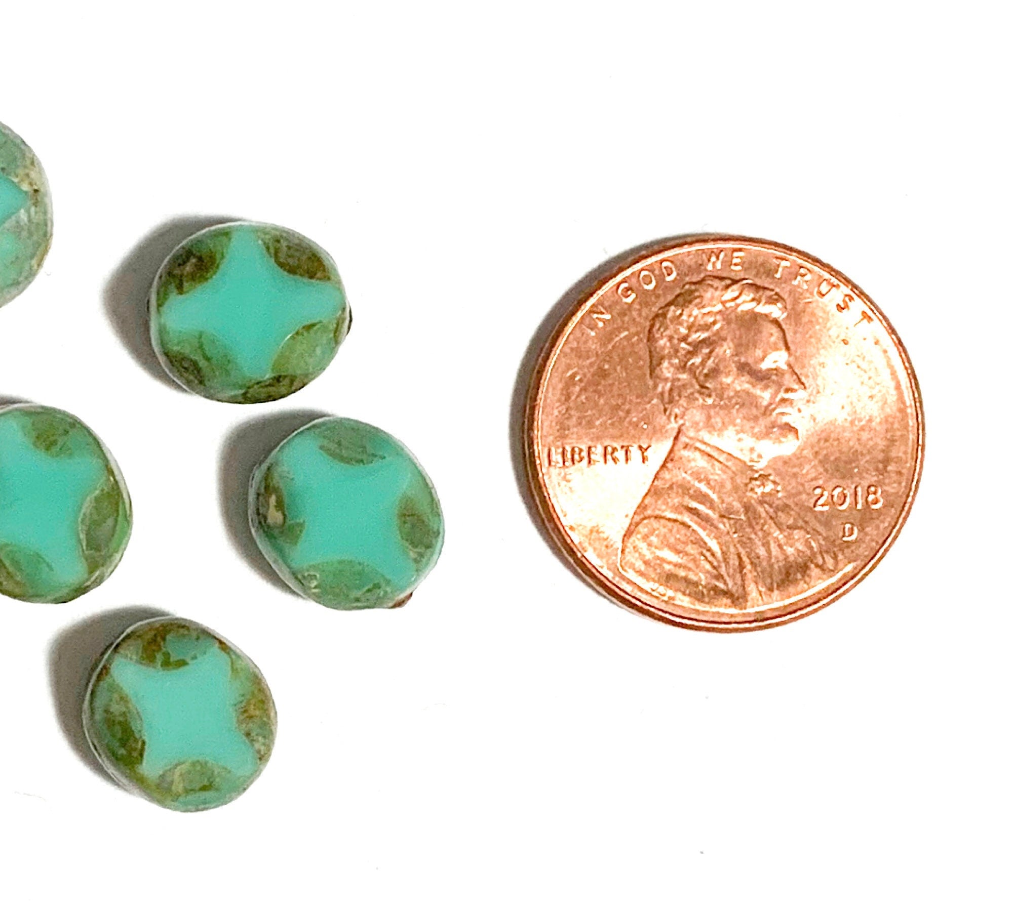 15 Czech glass oval beads - 9 x 8mm turquoise green with a Picasso finish - carved table cut with a diamond pattern beads C0571