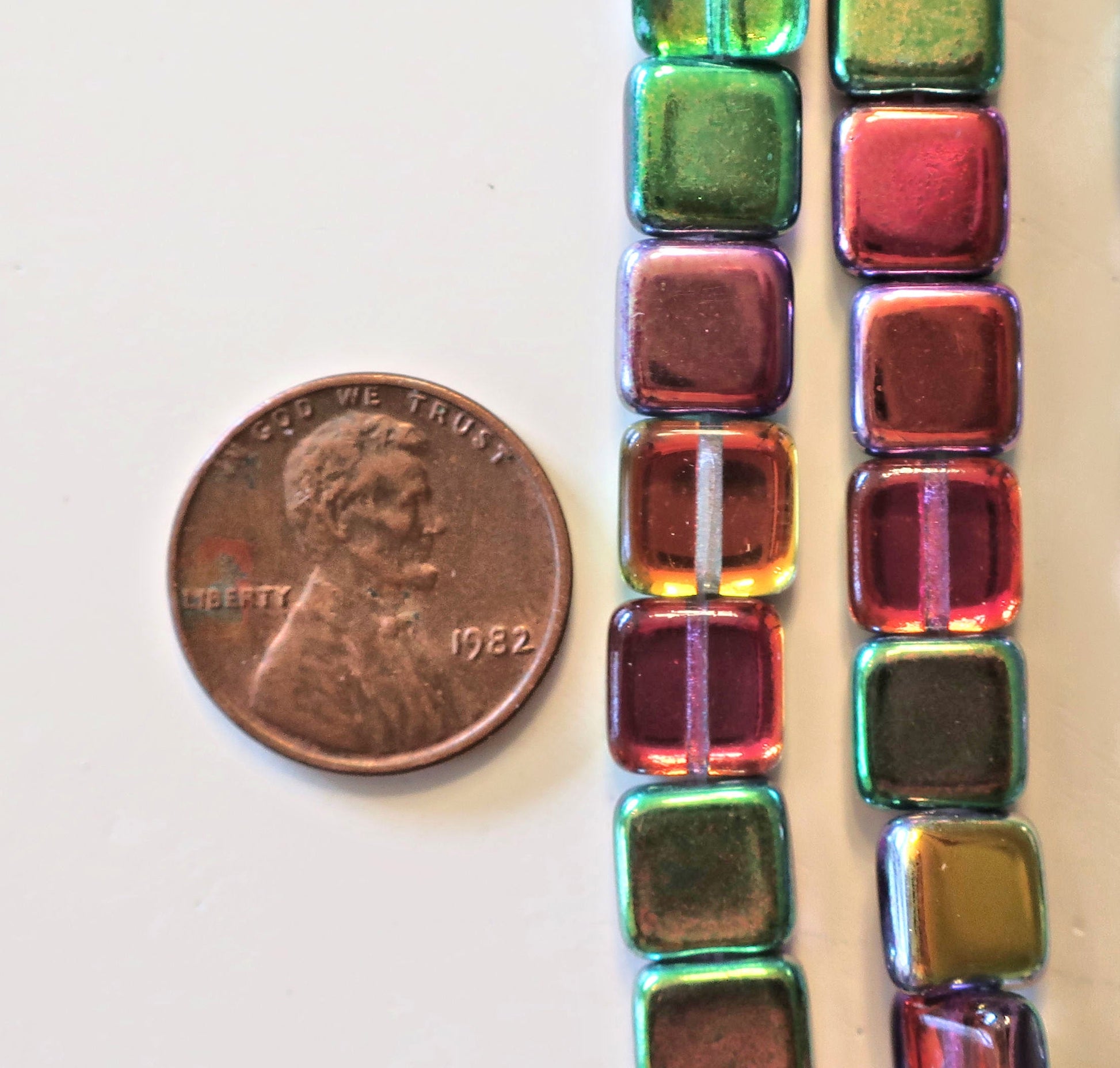 Lot of 25 9mm one hole flat square Czech glass beads - Marea Pecock / Gold C70101 - Glorious Glass Beads