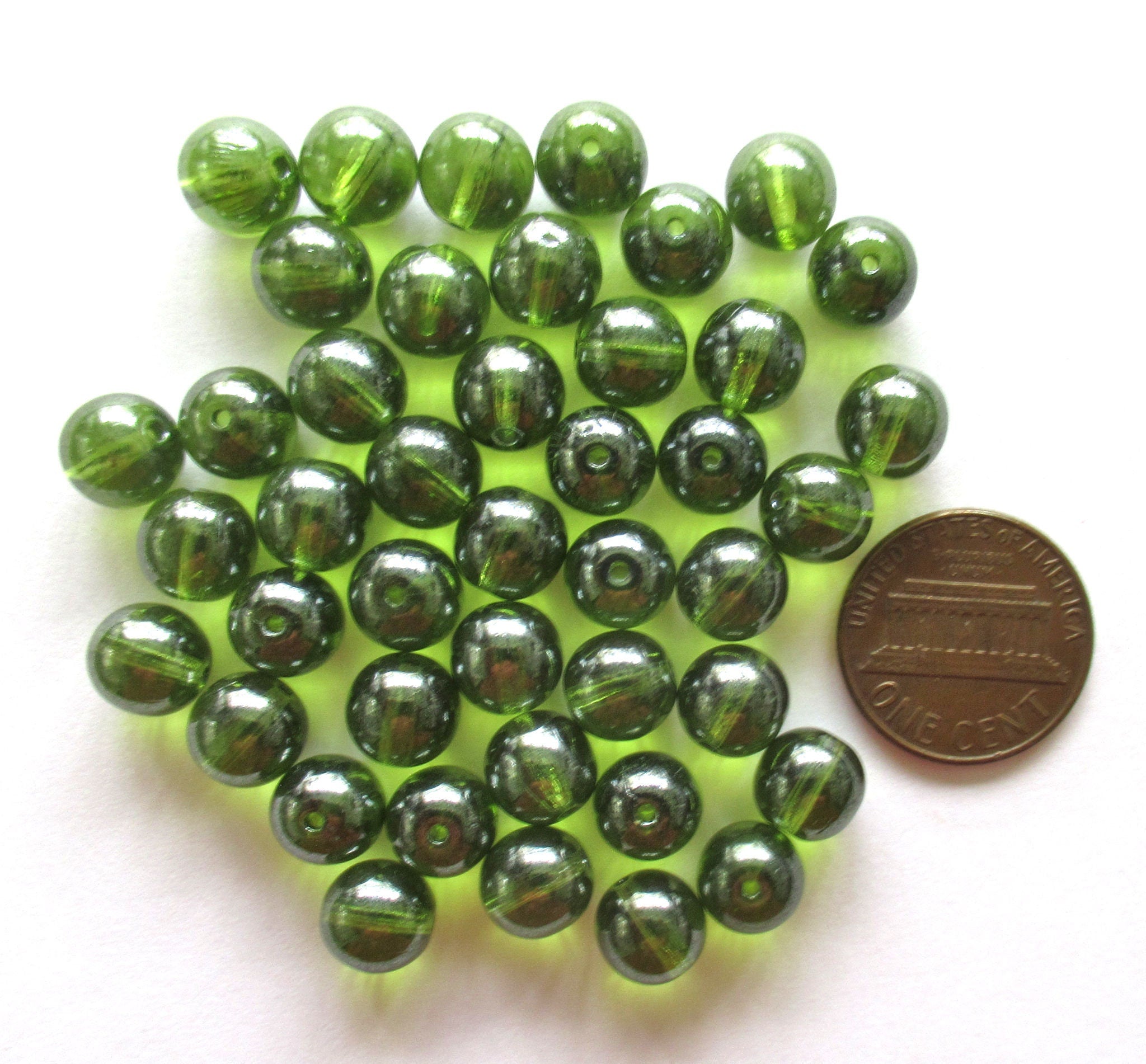 Lot of 25 8mm Czech glass druks, olivine olive green shimmer smooth round druk beads C0062