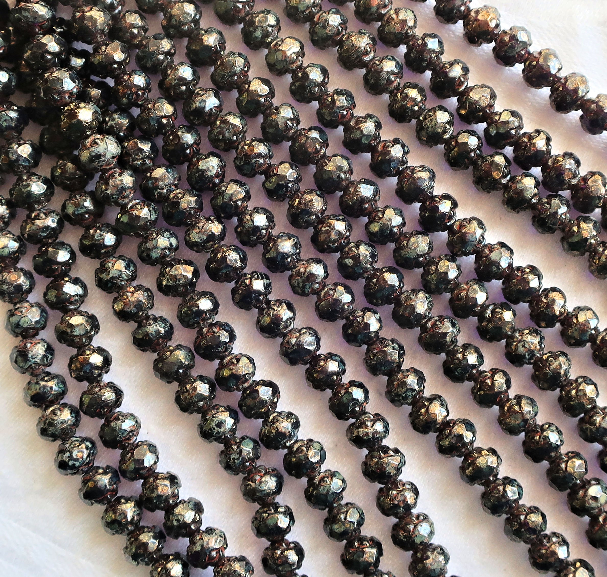 Lot of 25 Czech glass rosebud beads - tanzanite bronze picasso - 5 x 6mm - faceted - firepolished - antique cut beads C1801 - Glorious Glass Beads