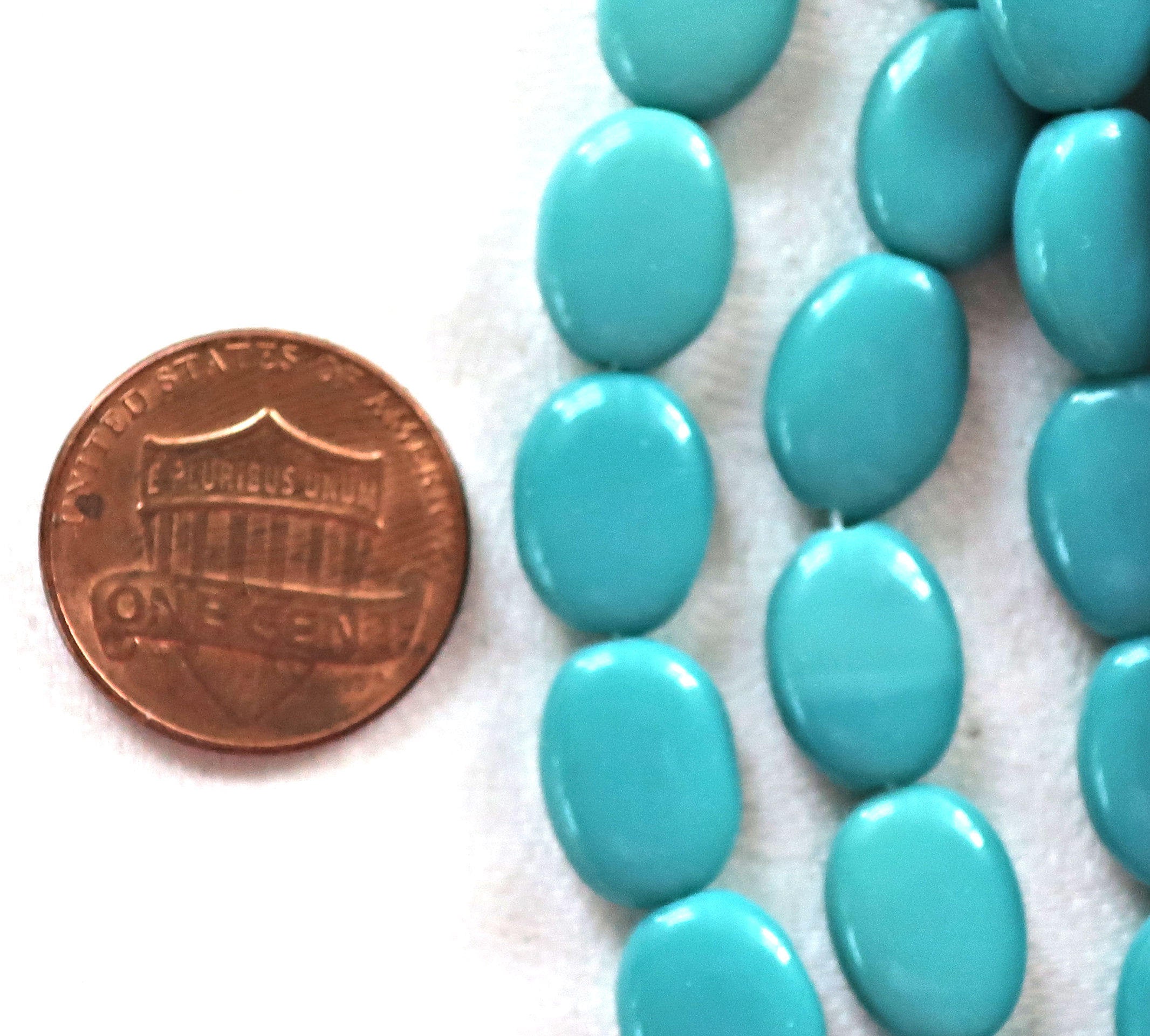 25 Opaque Turquoise Green flat oval Czech Glass beads, 12mm x 9mm pressed glass beads C41125 - Glorious Glass Beads