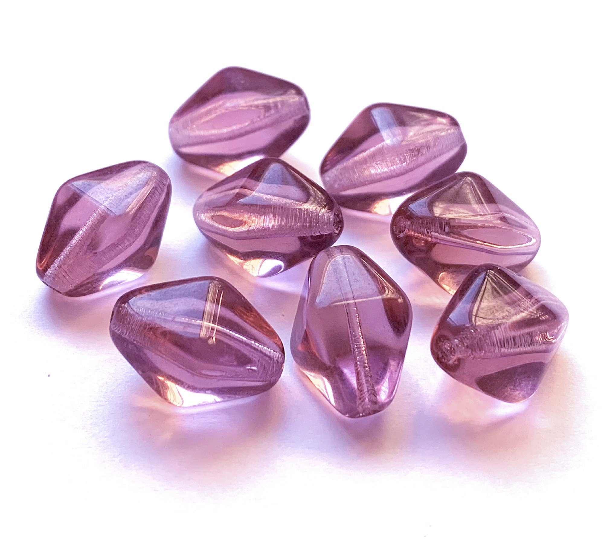 Lot of ten 16 x 13mm light purple amethyst chunky lantern, diamond or tube glass beads C0024