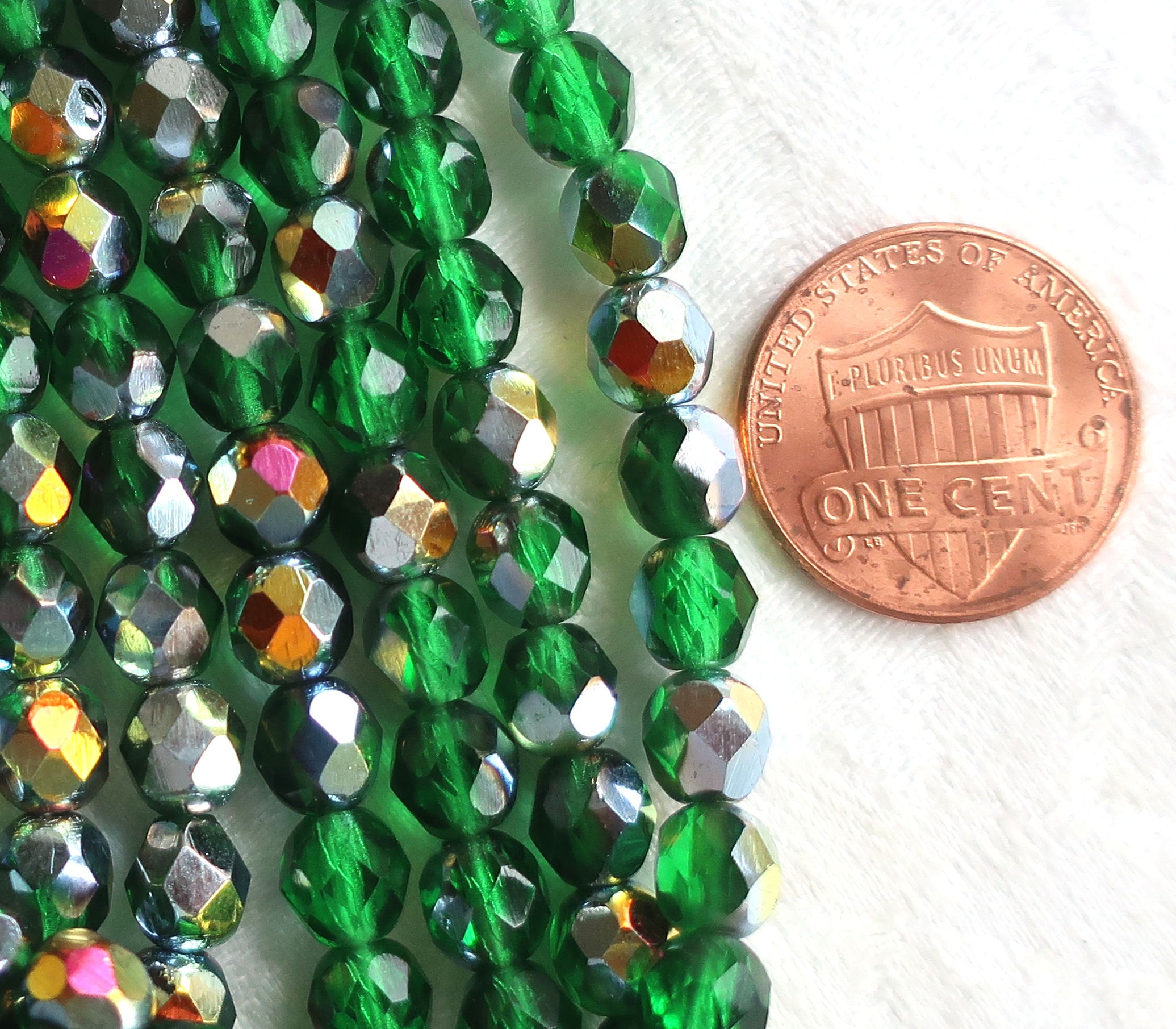 Lot of 25 6mm Marea Emerald Green Czech Glass beads, firepolished faceted round glass beads C0401 - Glorious Glass Beads