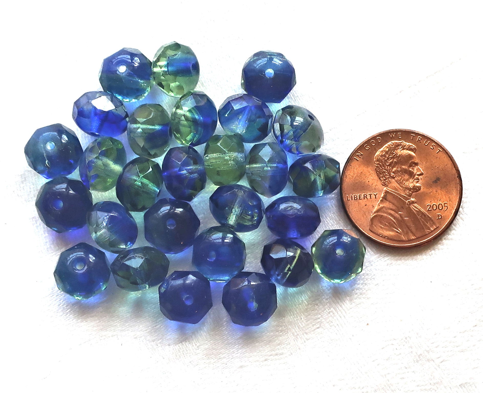 25 faceted Czech glass puffy rondelle beads, 8 x 6mm transparent mint green and sapphire blue mix, rondelles on sale 0901 - Glorious Glass Beads