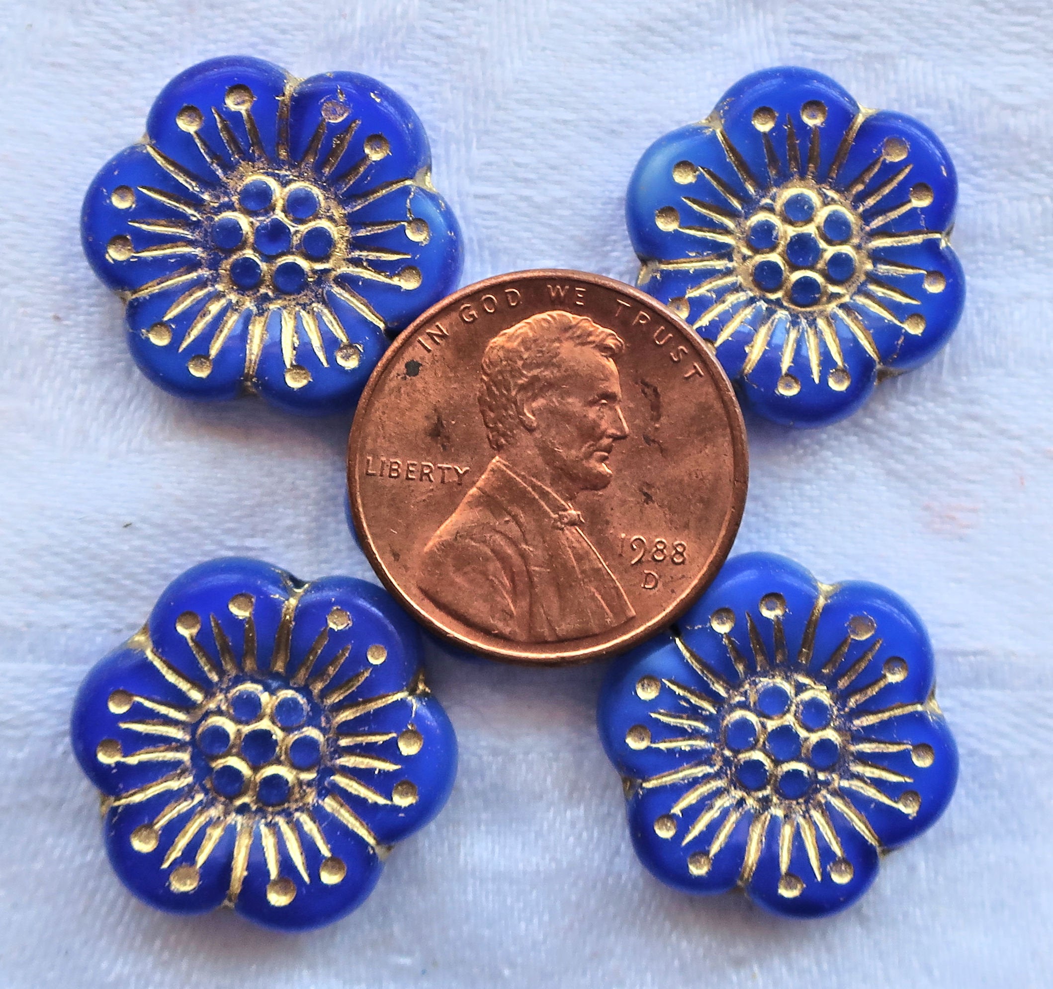 Lot of 5 large Czech pressed glass flower beads, 18mm opaque royal blue with gold accents both sides, 52101