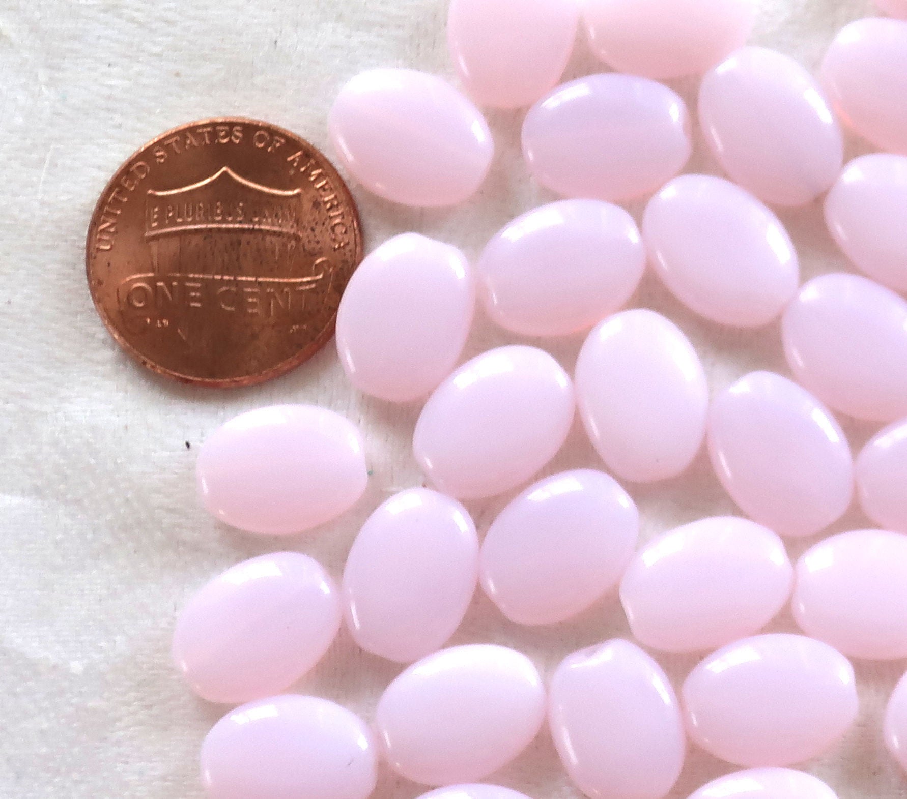 25 Milky pink flat oval Czech Glass beads, 12mm x 9mm pressed glass beads C4725 - Glorious Glass Beads