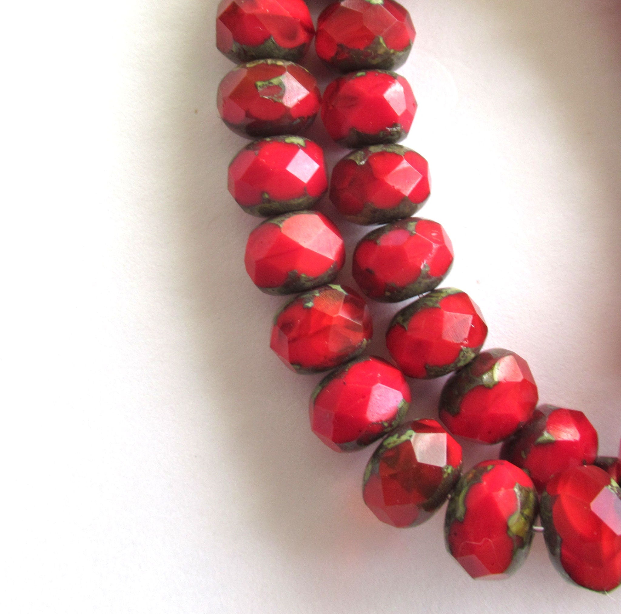 Lot of 25 Czech glass faceted puffy rondelle beads - 6 x 9mm opaque bright red silk picasso rondelles C00523