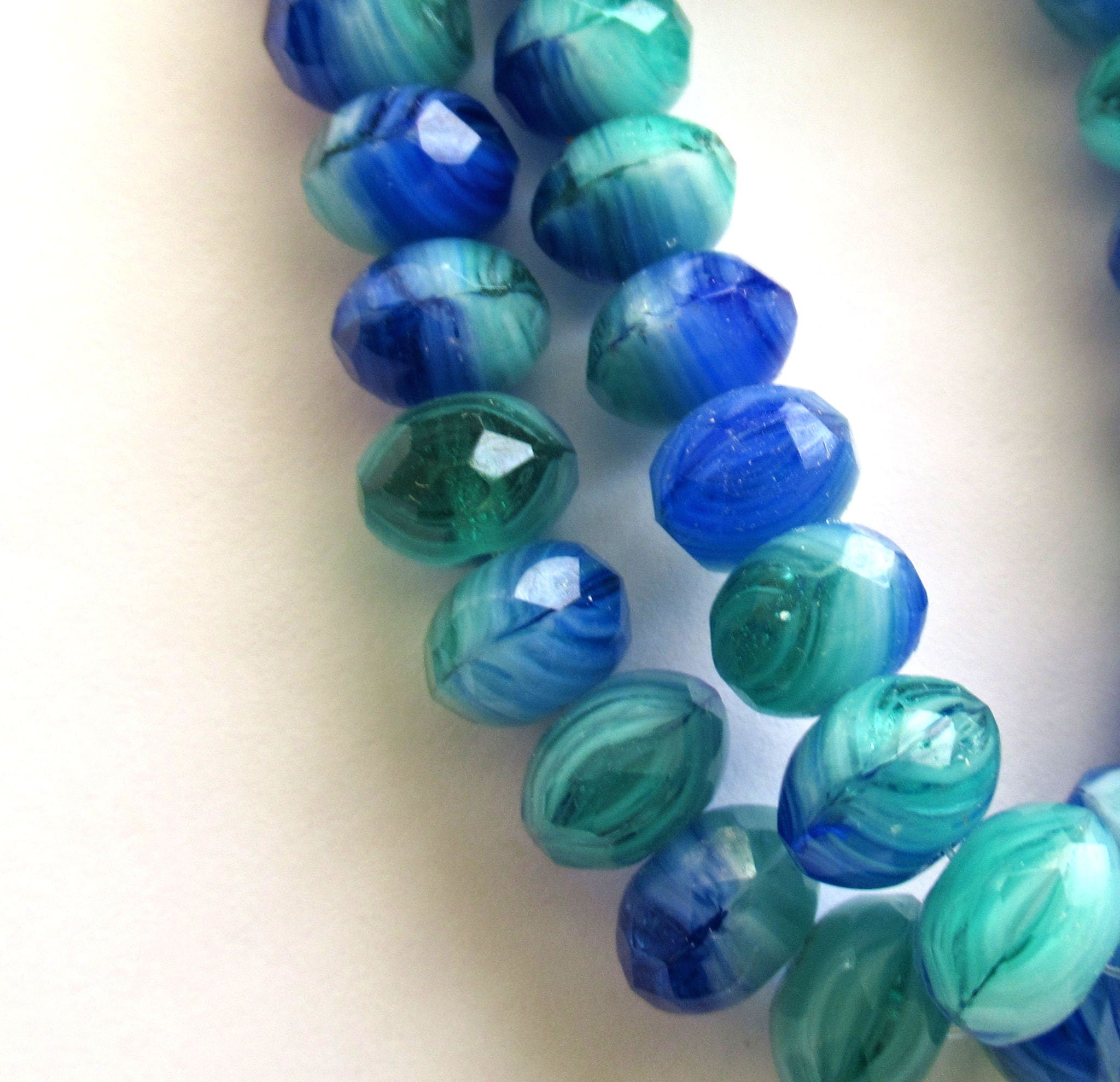 25 Czech glass puffy rondelle beads - 6 x 9mm faceted blue, green and white color mix rondelles C00662