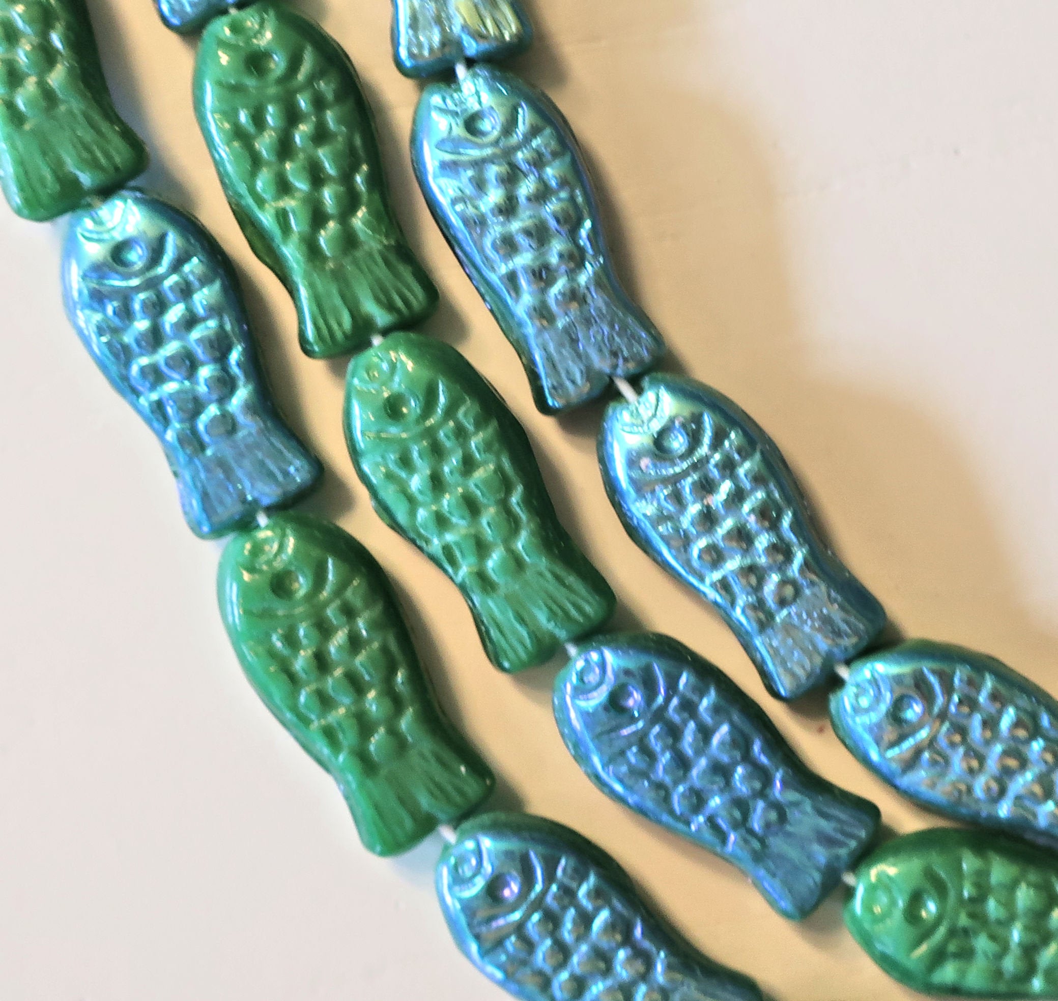 lot of 25 Opaque blue green AB Czech glass fish beads, 7 x 14mm C0005