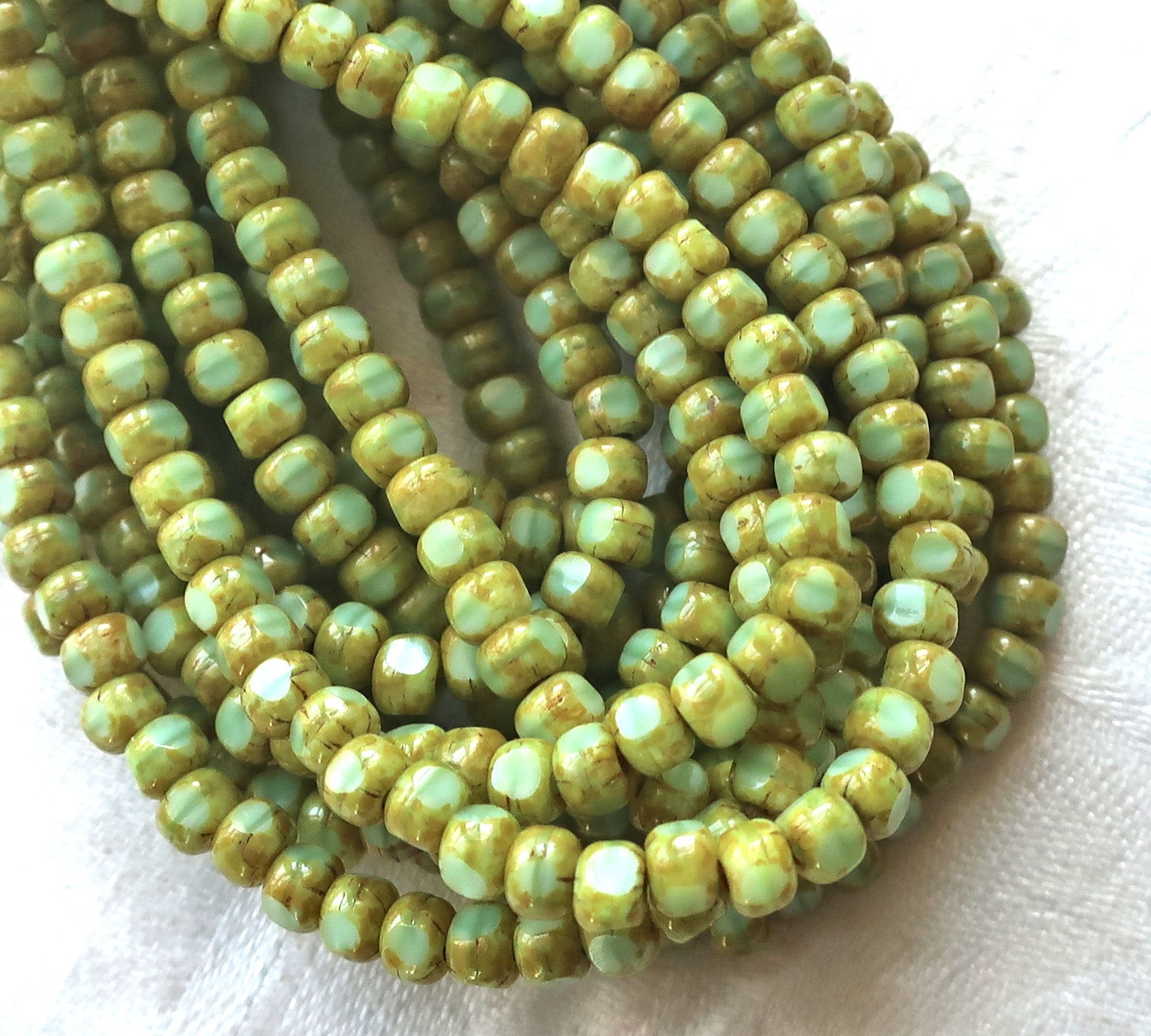 50 4 x 3mm, Tricut, Tri-cut, 3 cut Round Czech glass beads, mint green.picasso 6/0 seed beads C05101 - Glorious Glass Beads