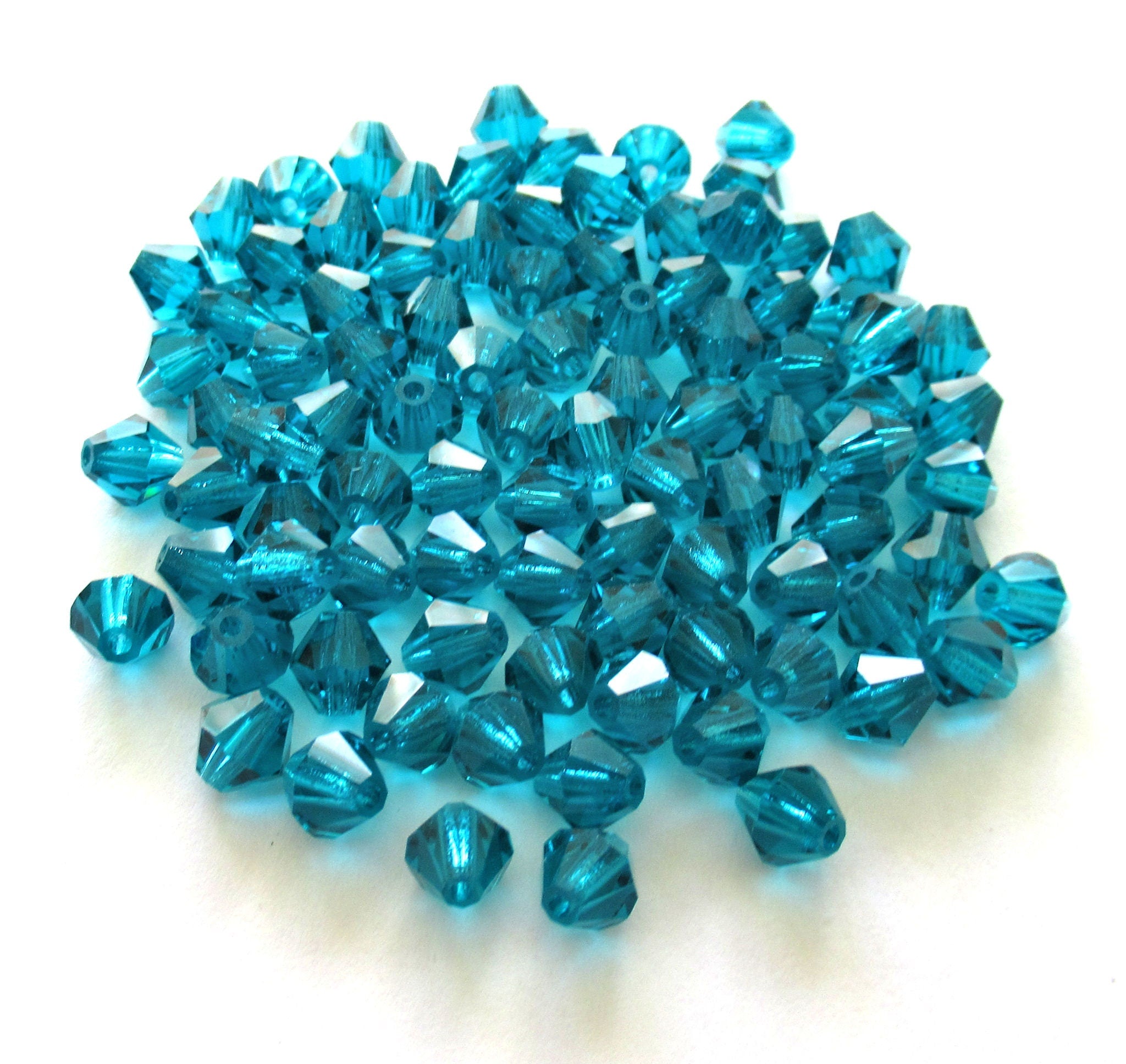 Lot of 24 6mm Czech Preciosa Crystal bicone beads - blue zircon faceted glass blue bicones 00201