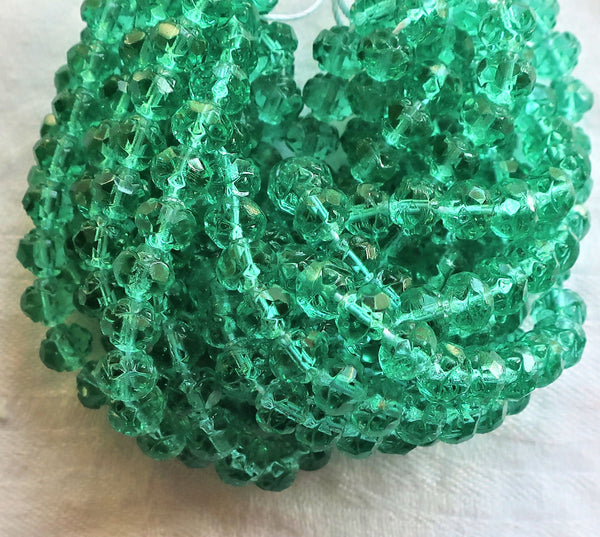 Lot of 25 Czech glass rosebud beads - Emerald Green - 5 x 6mm faceted, firepolished, antique cut, beads C7101