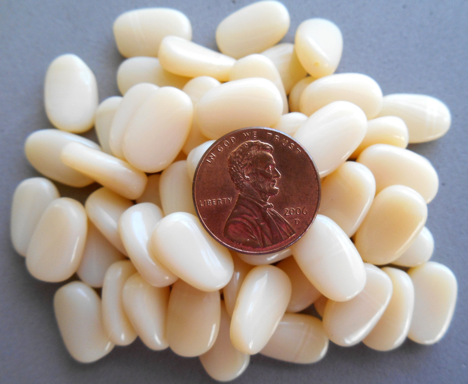 25 Off White, Cream slightly twisted oval Czech Glass beads, 14mm x 8mm pressed glass beads C3625 - Glorious Glass Beads