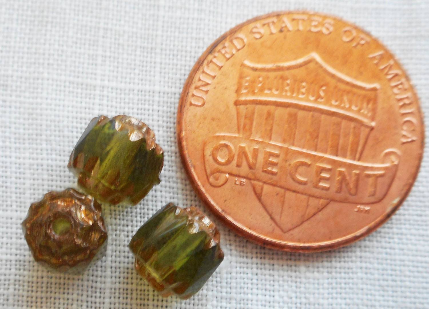 Lot of 25 Olivine Green 6mm crown picasso beads, faceted, firepolished, antique cut, Czech glass beads C1801 - Glorious Glass Beads