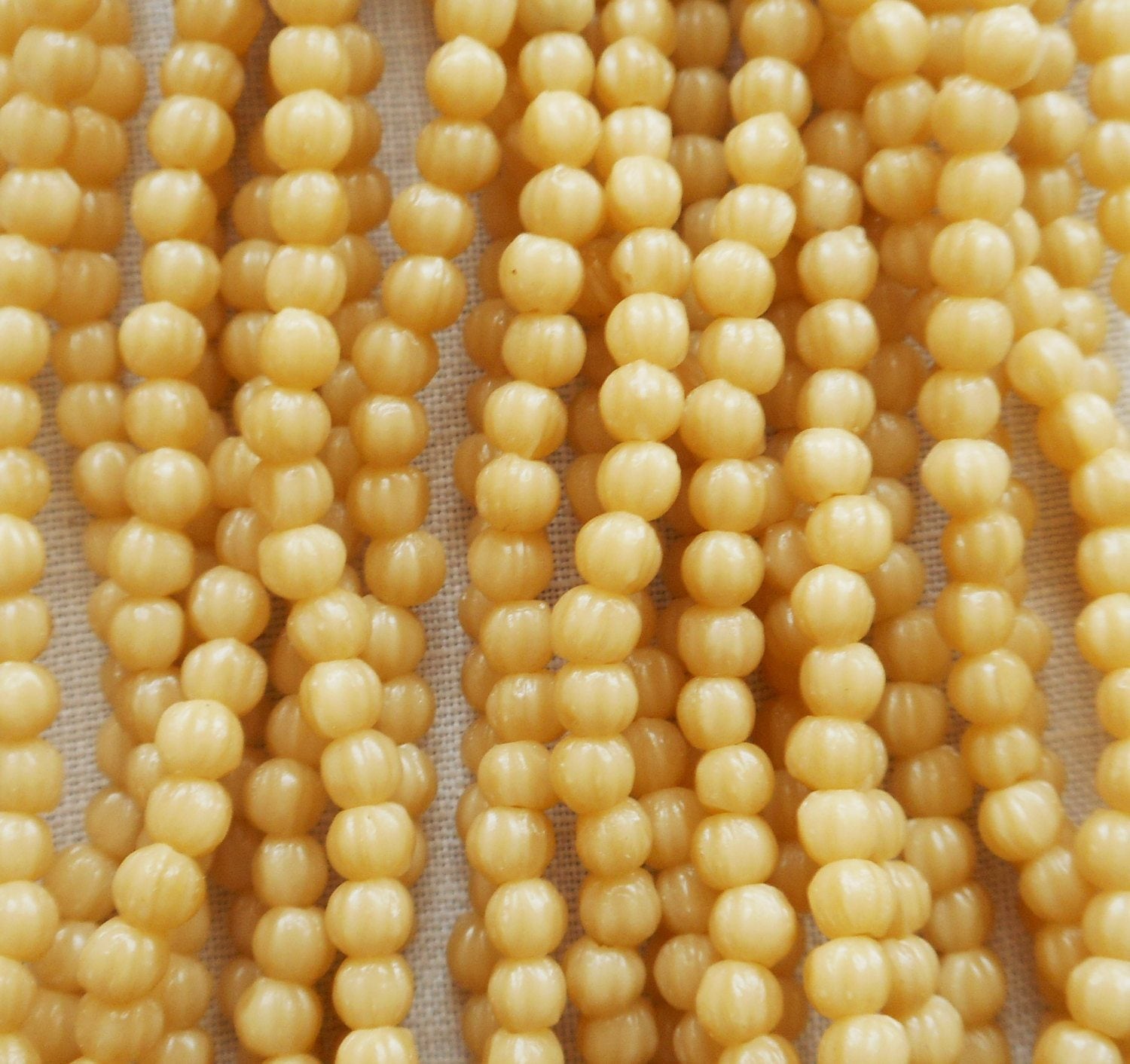 Lot of 100 3mm Antique Beige melon beads, neutral Czech pressed glass beads C93150 - Glorious Glass Beads