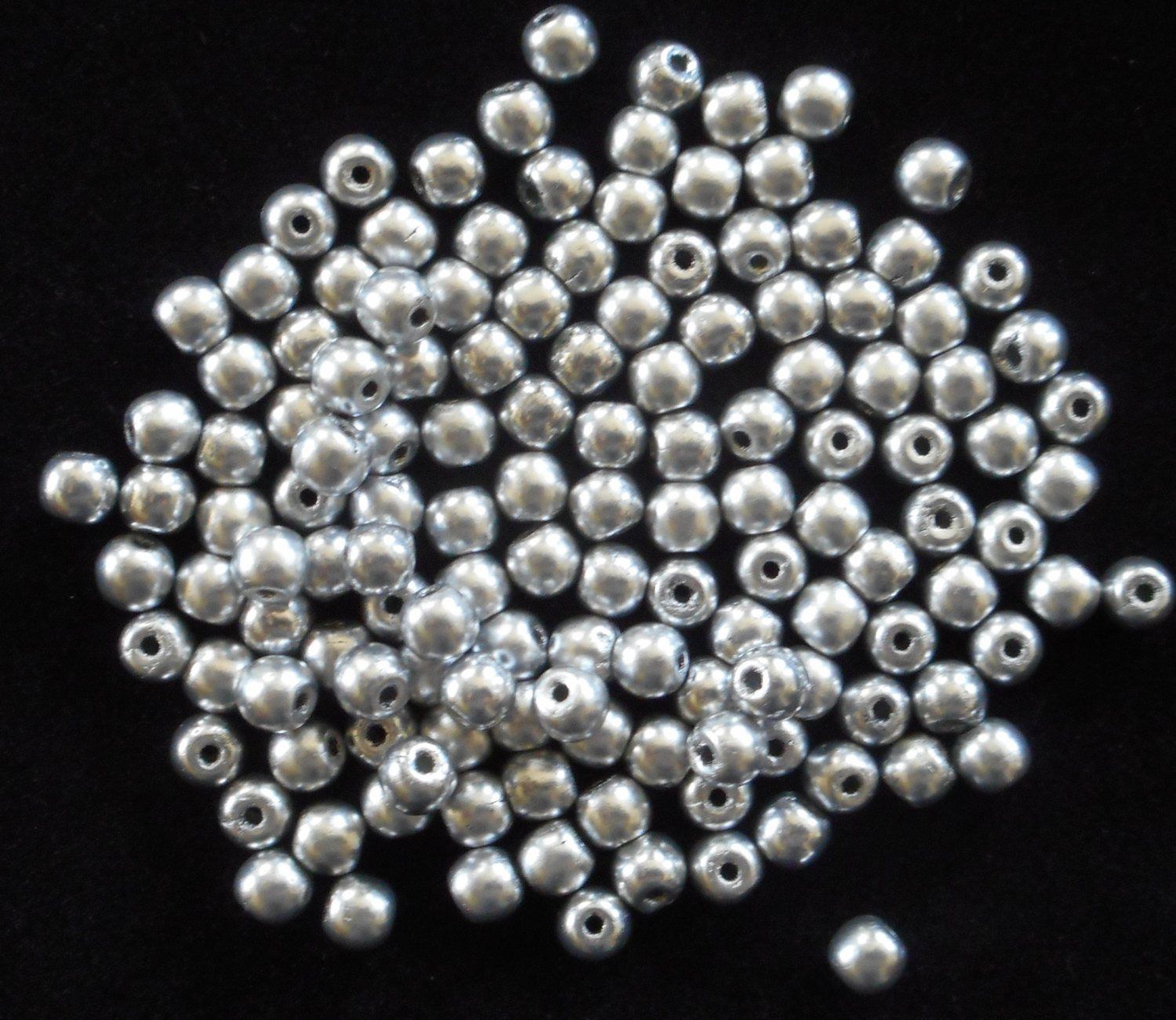 Lot of 50 4mm Czech glass silver matte metallic smooth round druk beads C5250 - Glorious Glass Beads