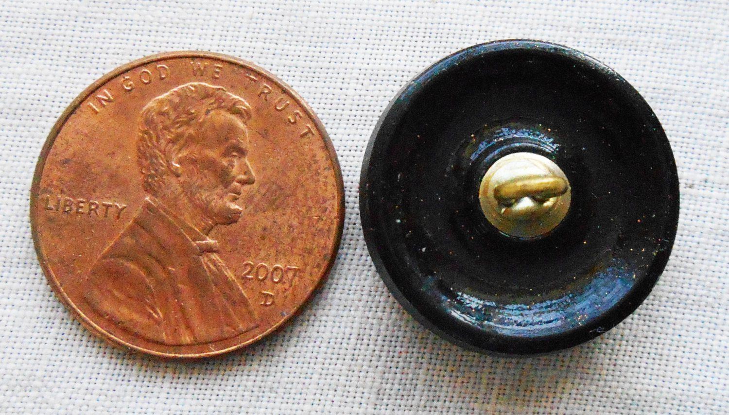 One 18mm Czech glass button, Iridescent cobalt blue sunflower with a gold wash, floral decorative shank buttons 08101 - Glorious Glass Beads