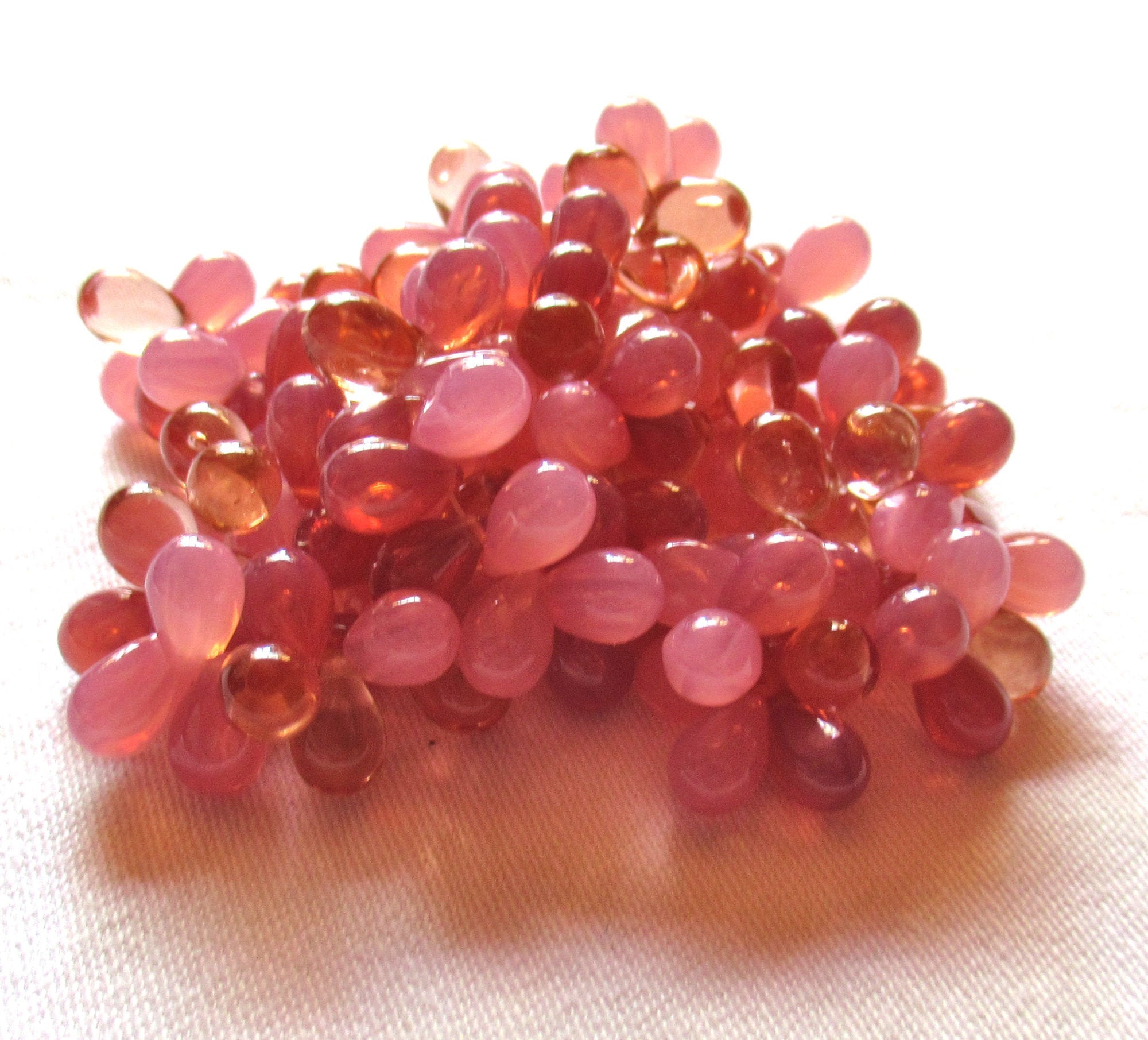Lot of 25 Czech glass drop beads - mix of transparent and milky pink - smooth teardrop beads - 9 x 6mm