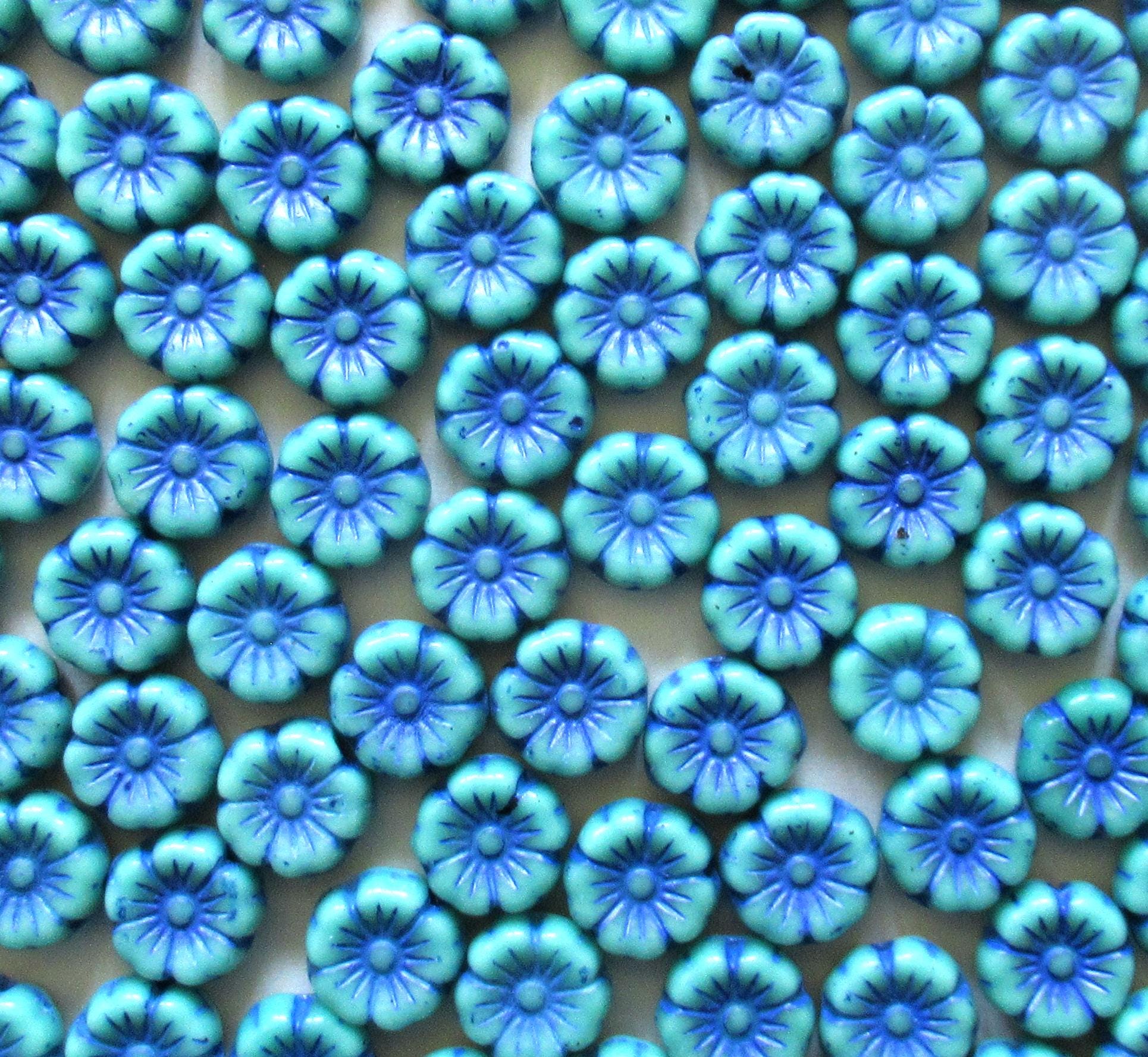 15 Czech glass flower beads - 8mm - turquoise blue with a royal blue wash - pressed floral beads - C0601